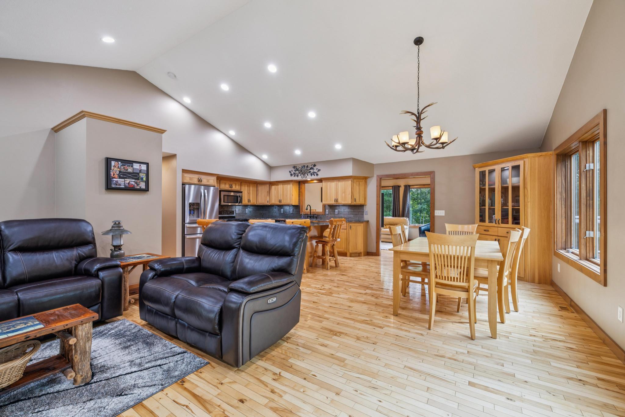 4334 Roy Lake Drive