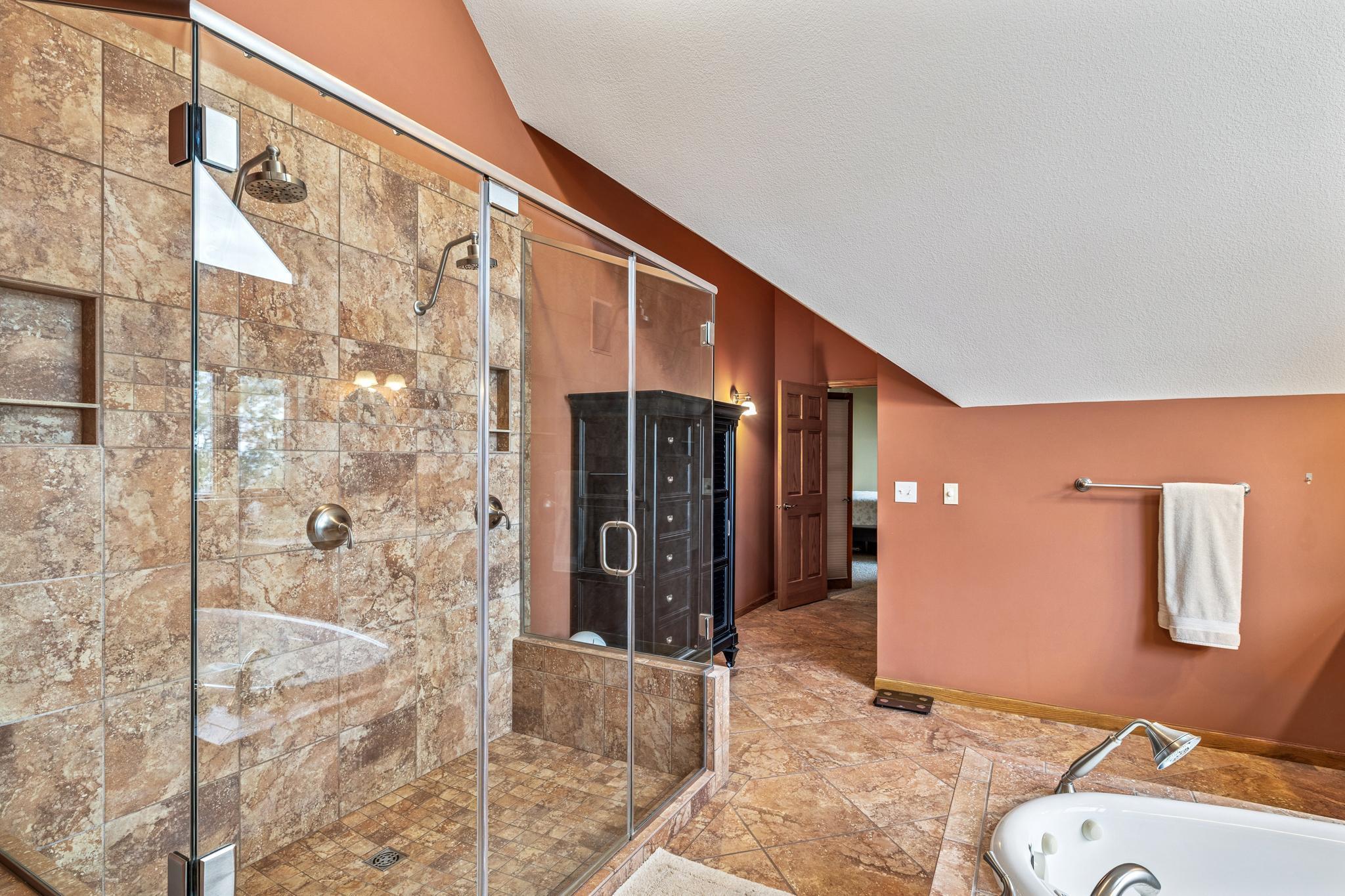 10568 Pine Song Drive SW