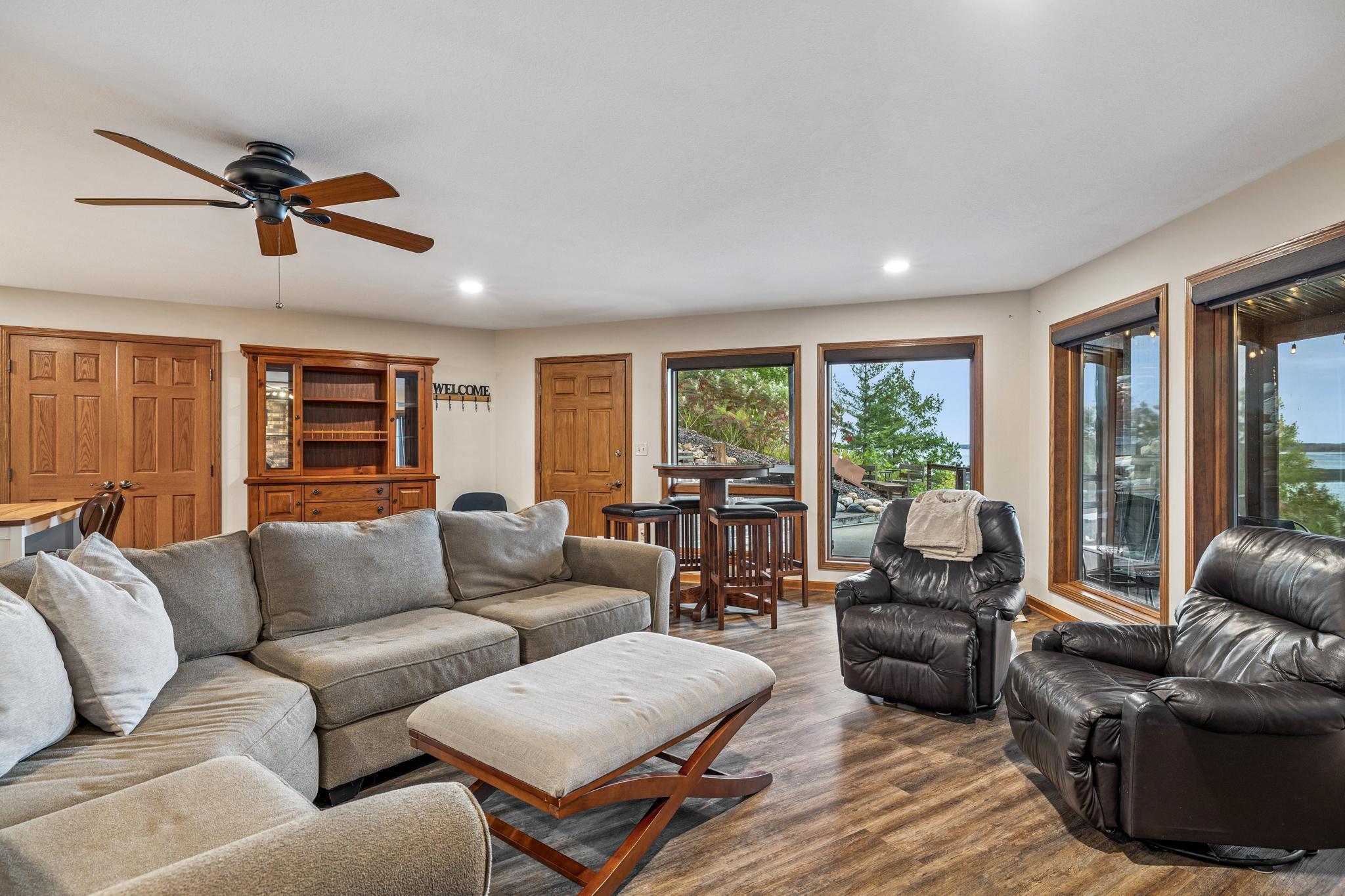 10568 Pine Song Drive SW