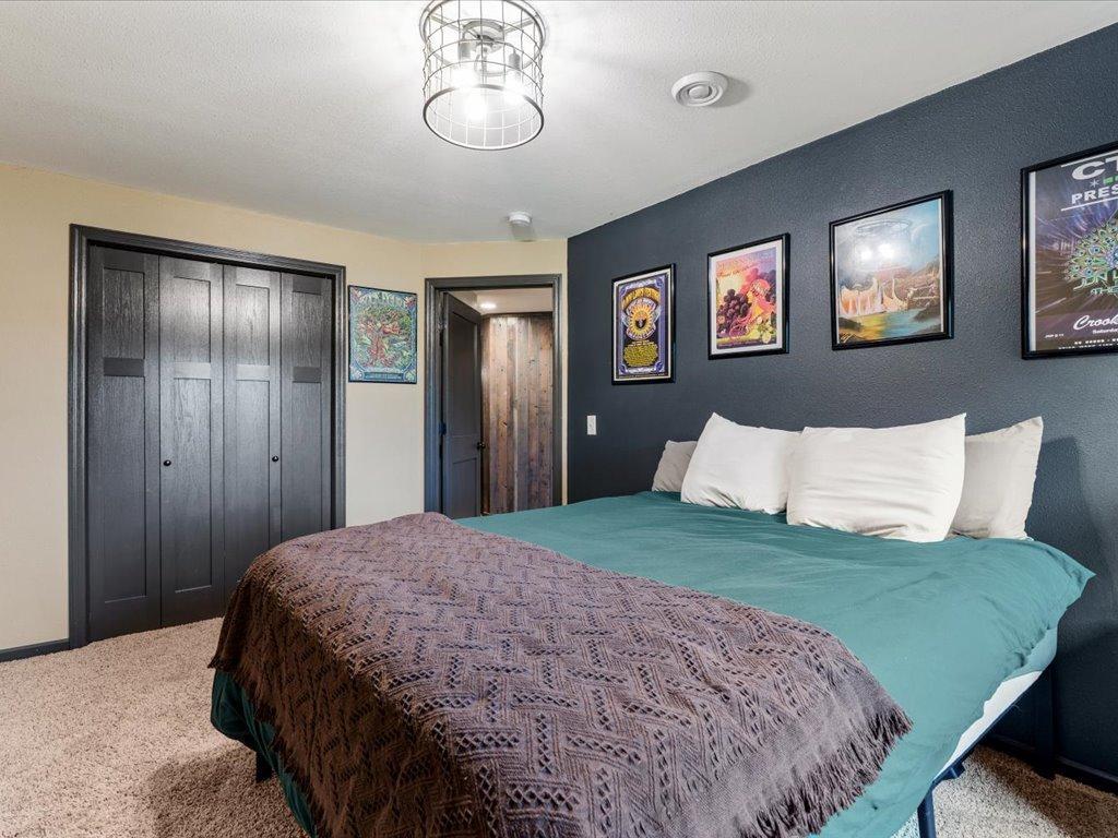 14462 Grand Oaks Drive