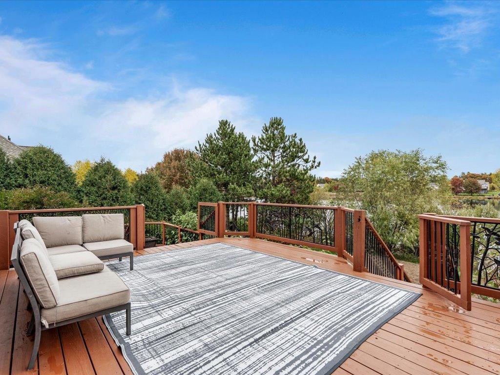 14462 Grand Oaks Drive