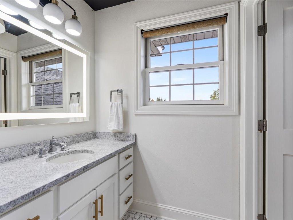 14462 Grand Oaks Drive