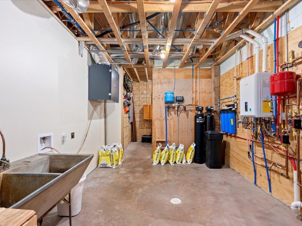 66653 County Road 533