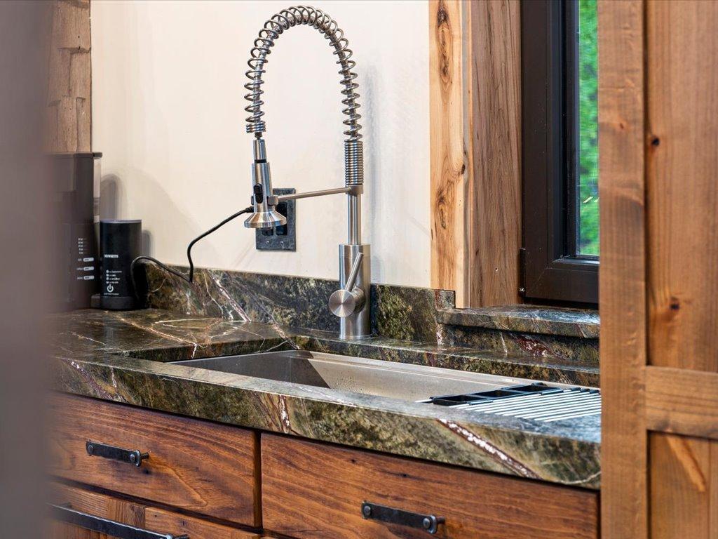 66653 County Road 533