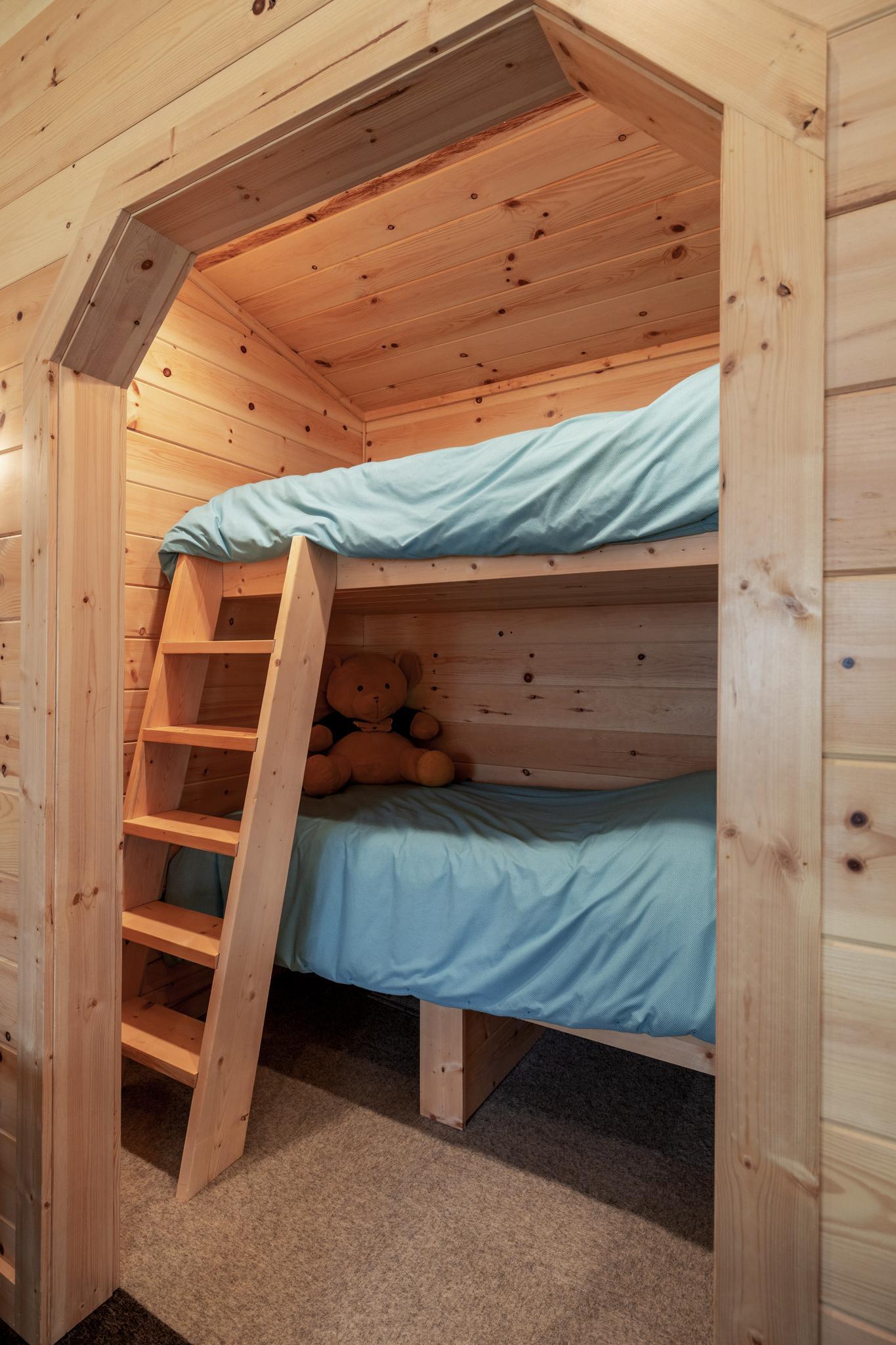 12037 Northgate Lane