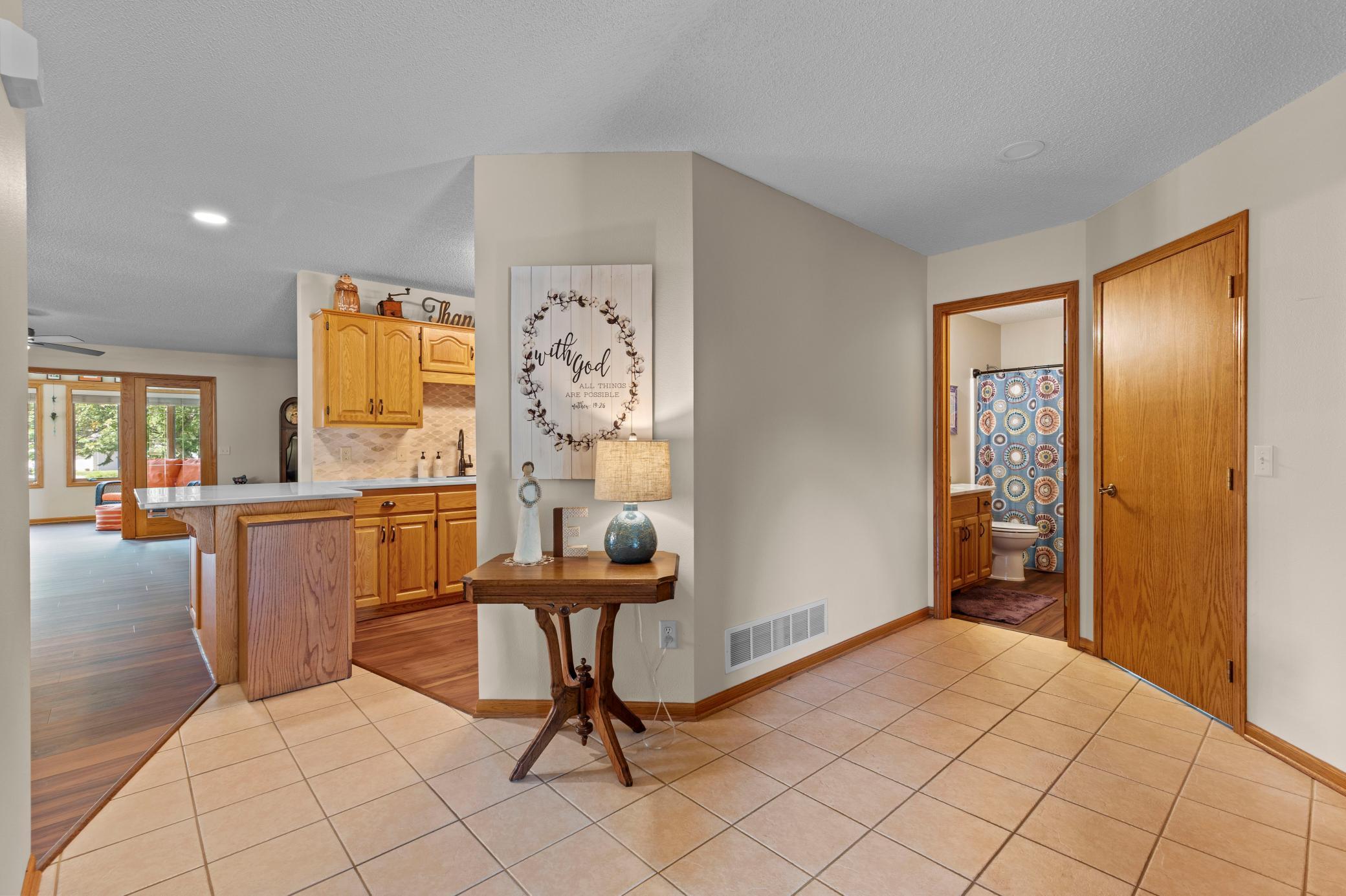 2520 Crestview Lane