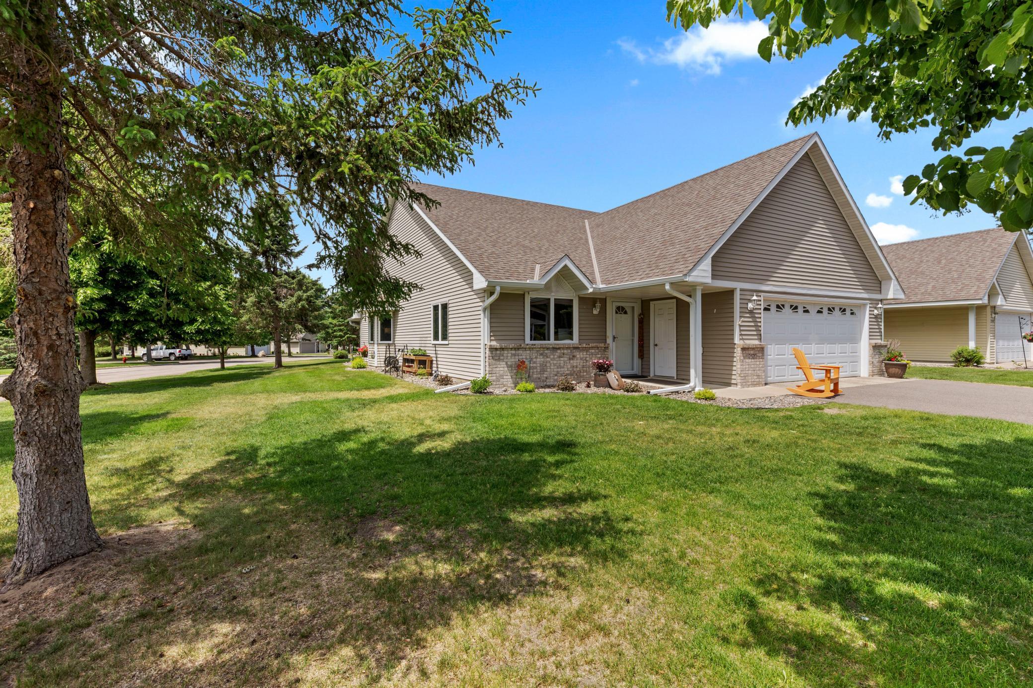2520 Crestview Lane