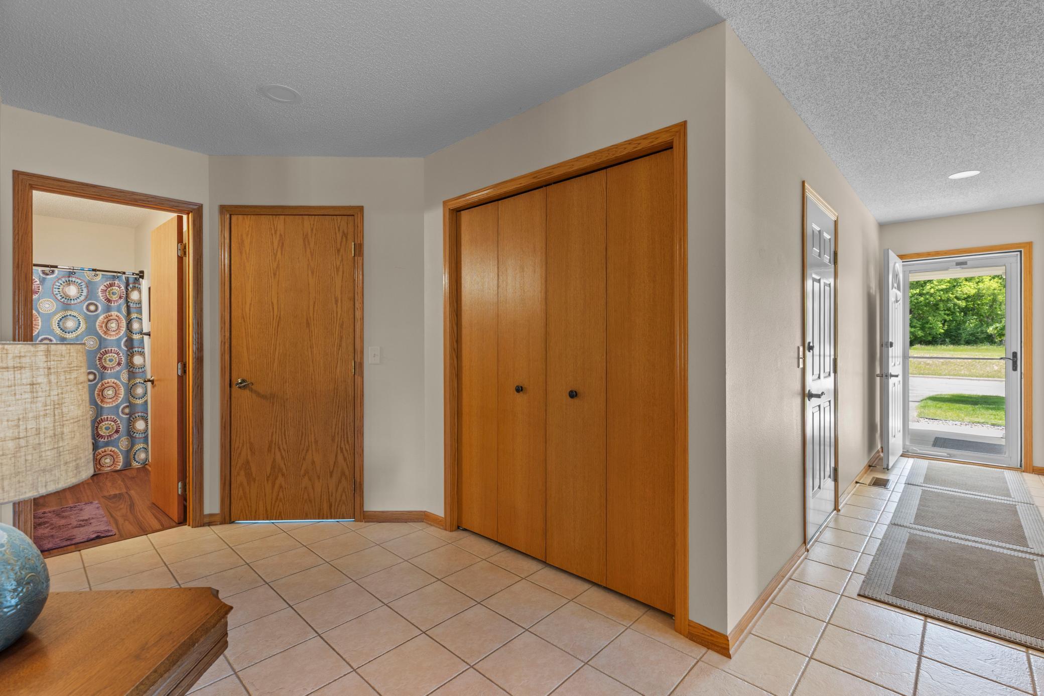 2520 Crestview Lane