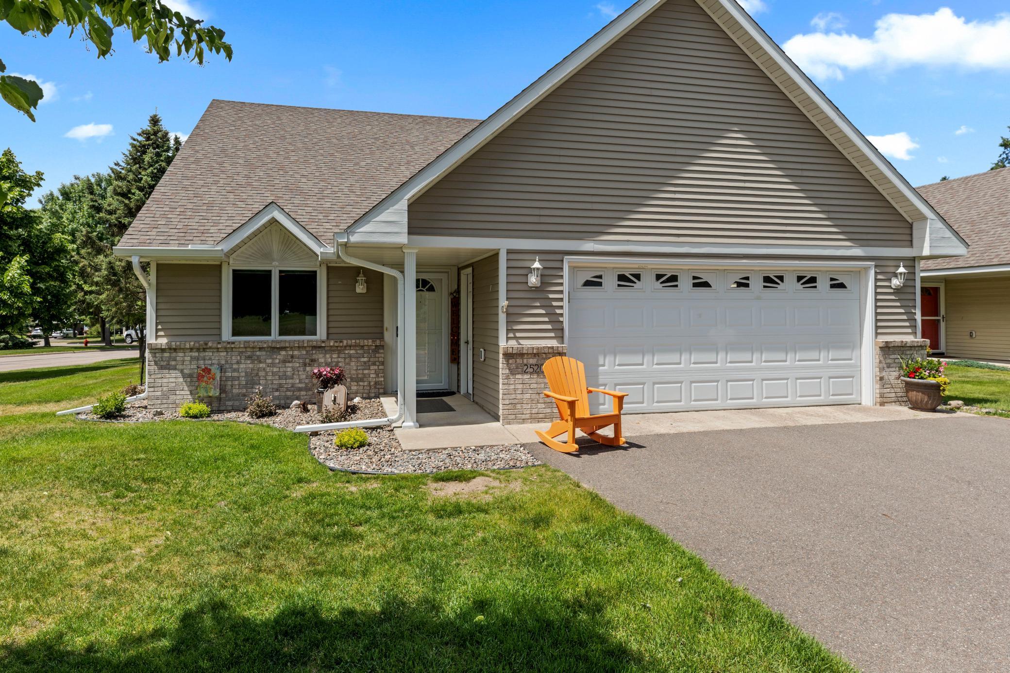 2520 Crestview Lane
