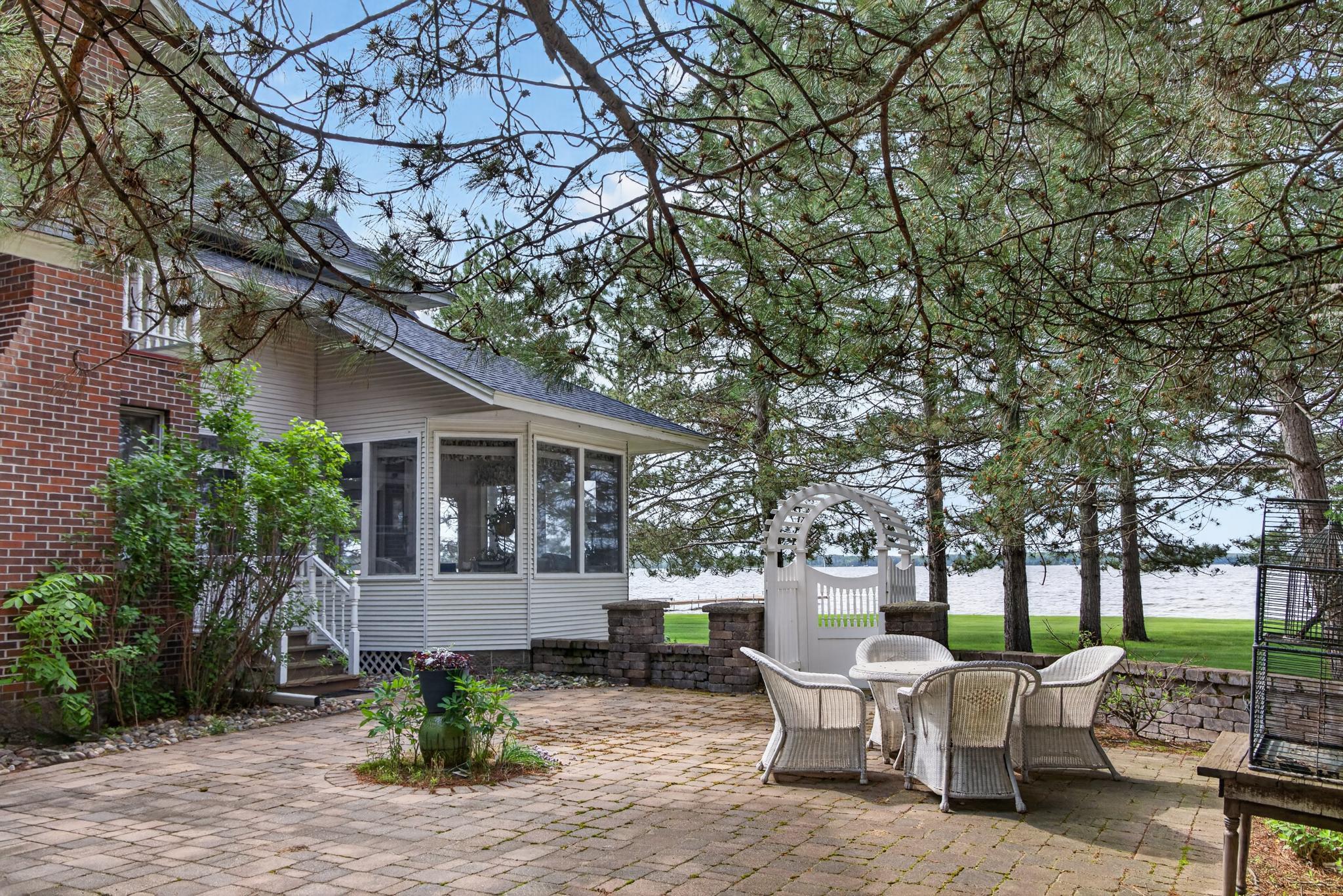 10443 Wabigoniss Shores
