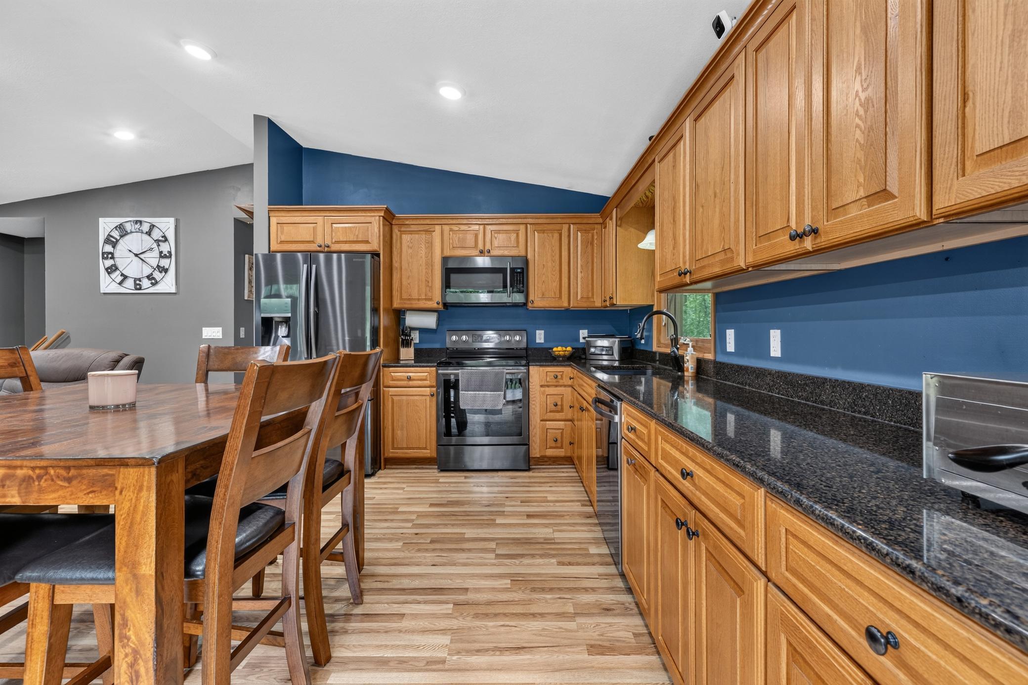 16046 Woodrow Road