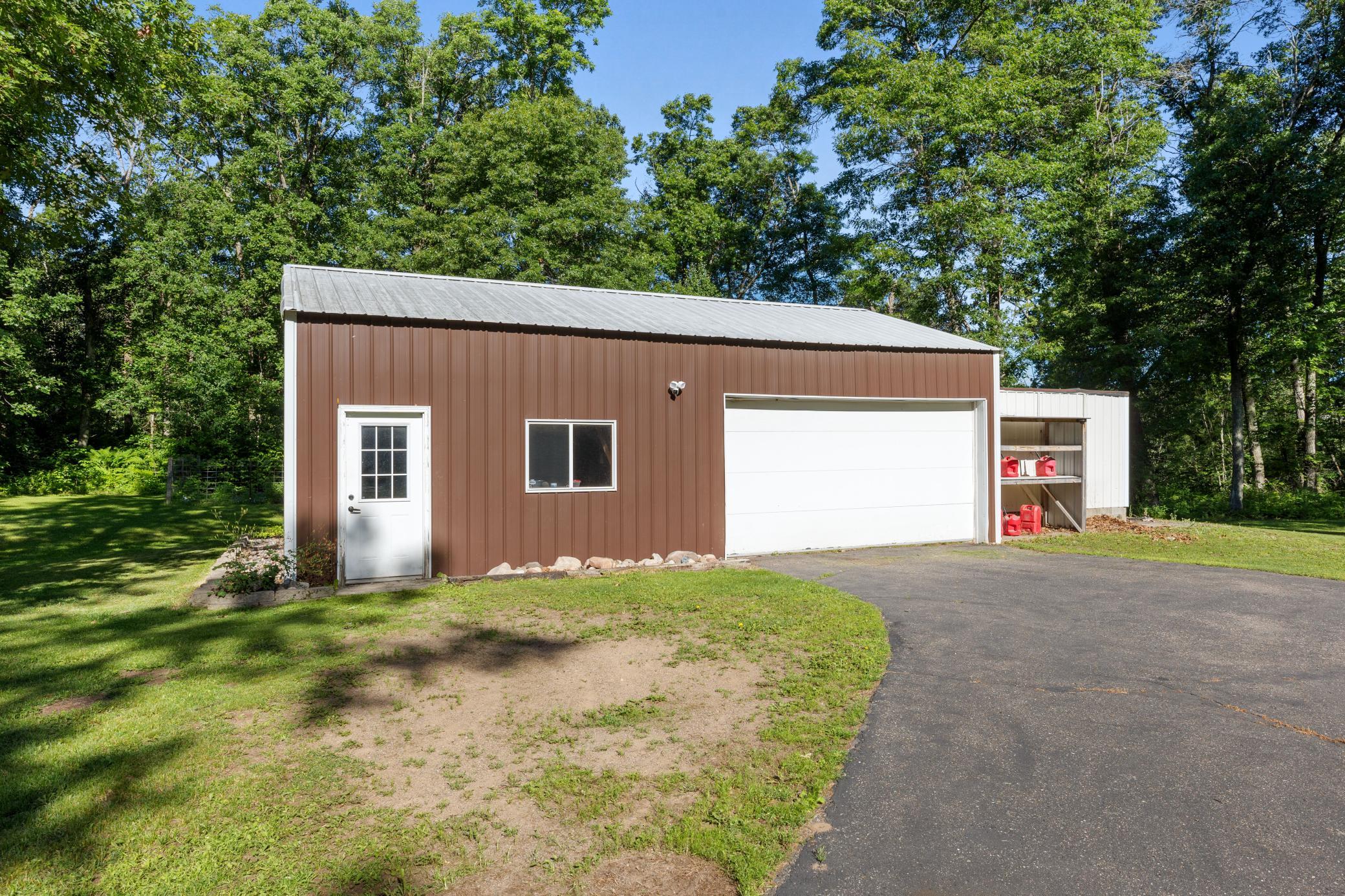 16046 Woodrow Road