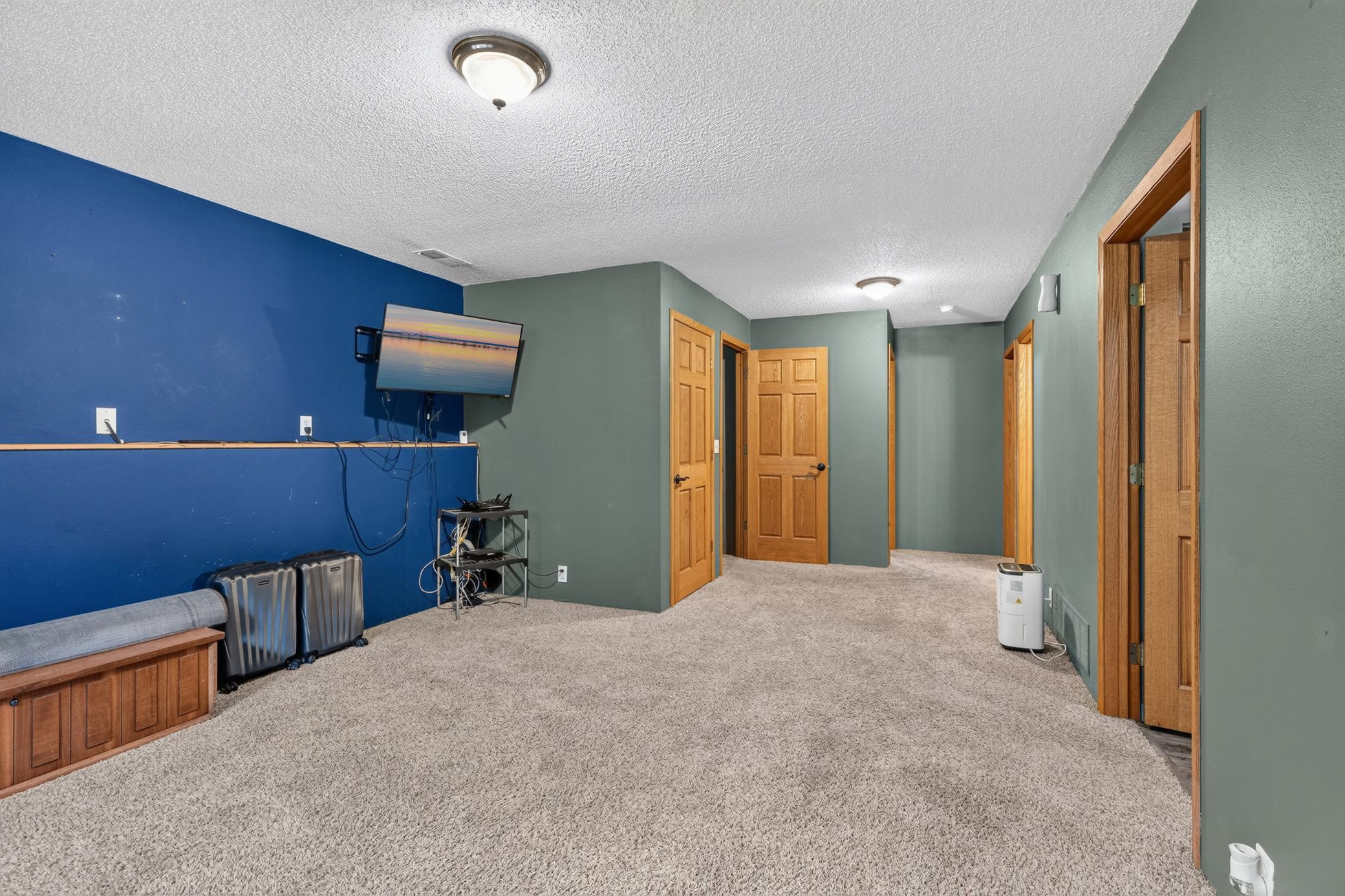 16046 Woodrow Road