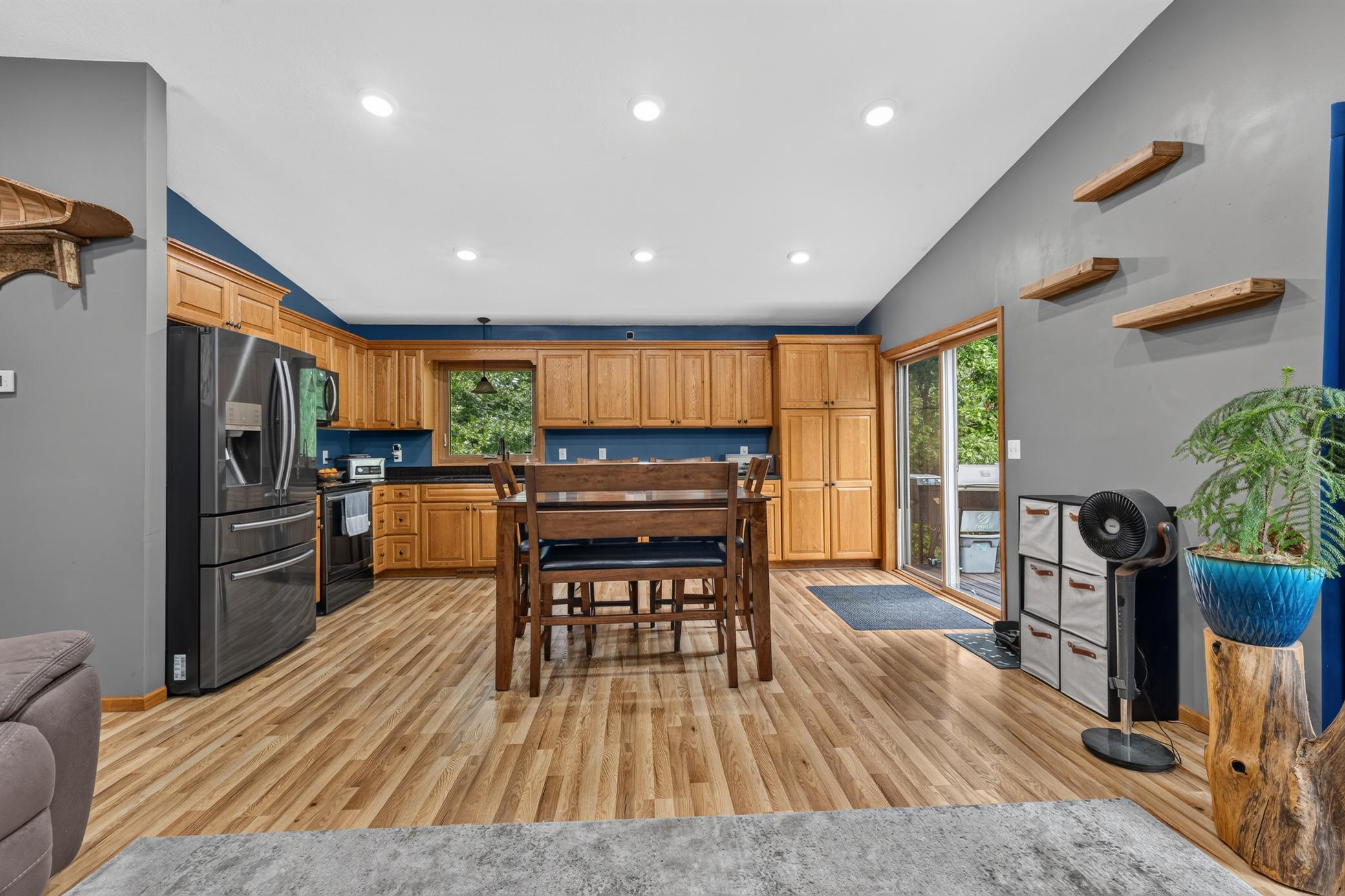 16046 Woodrow Road