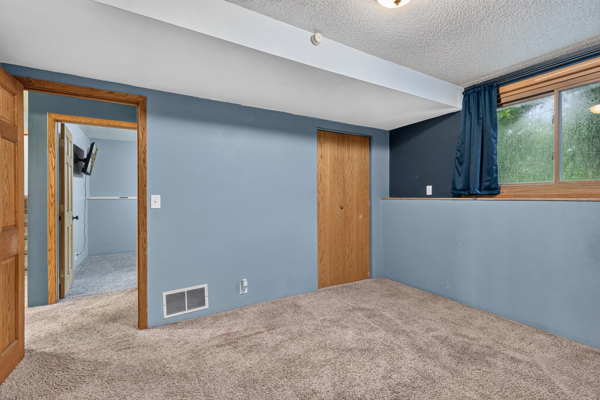 16046 Woodrow Road