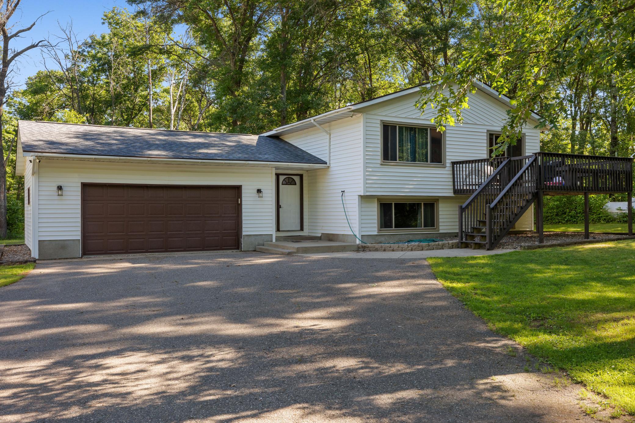 16046 Woodrow Road