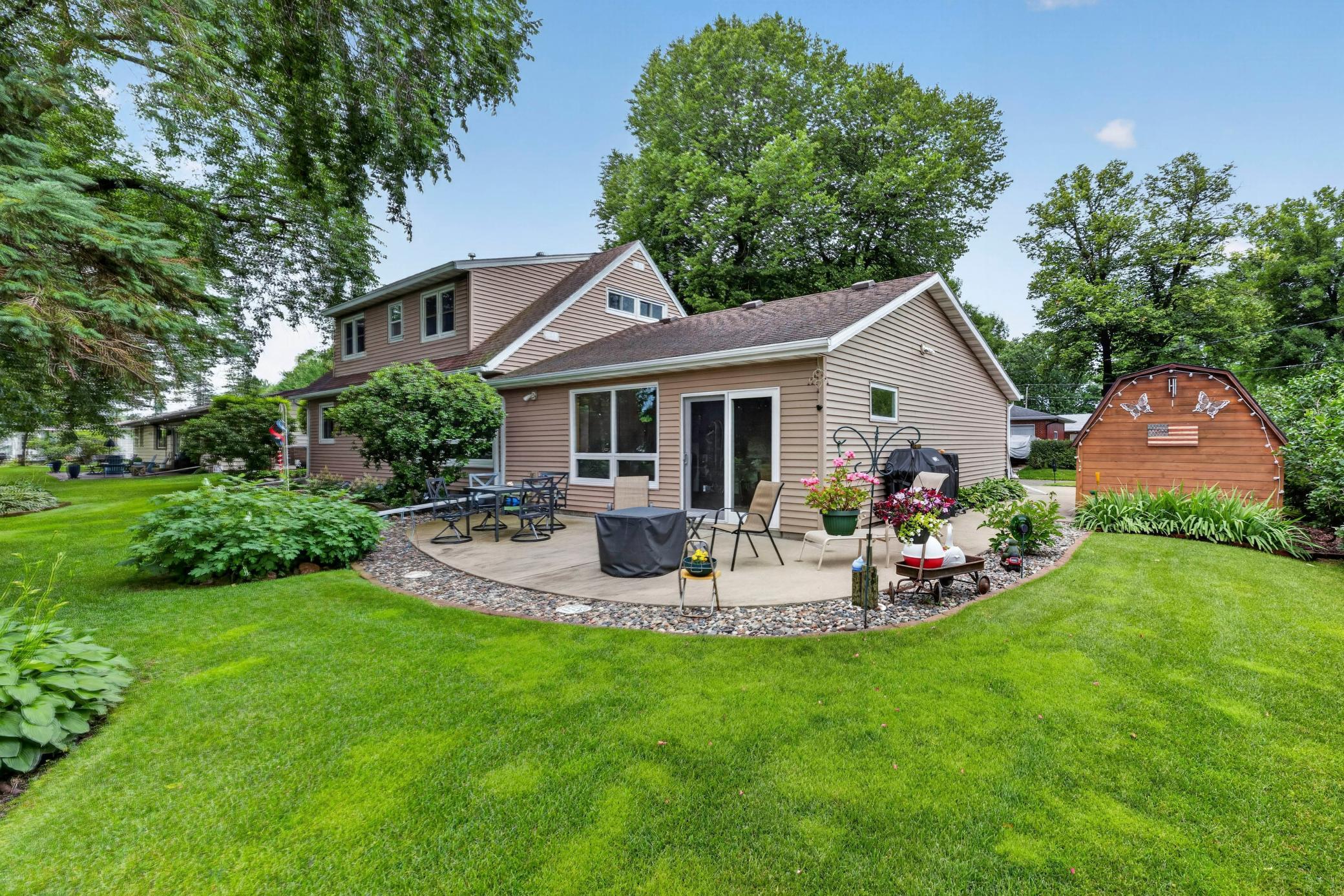 1112 Pine Tree Boulevard