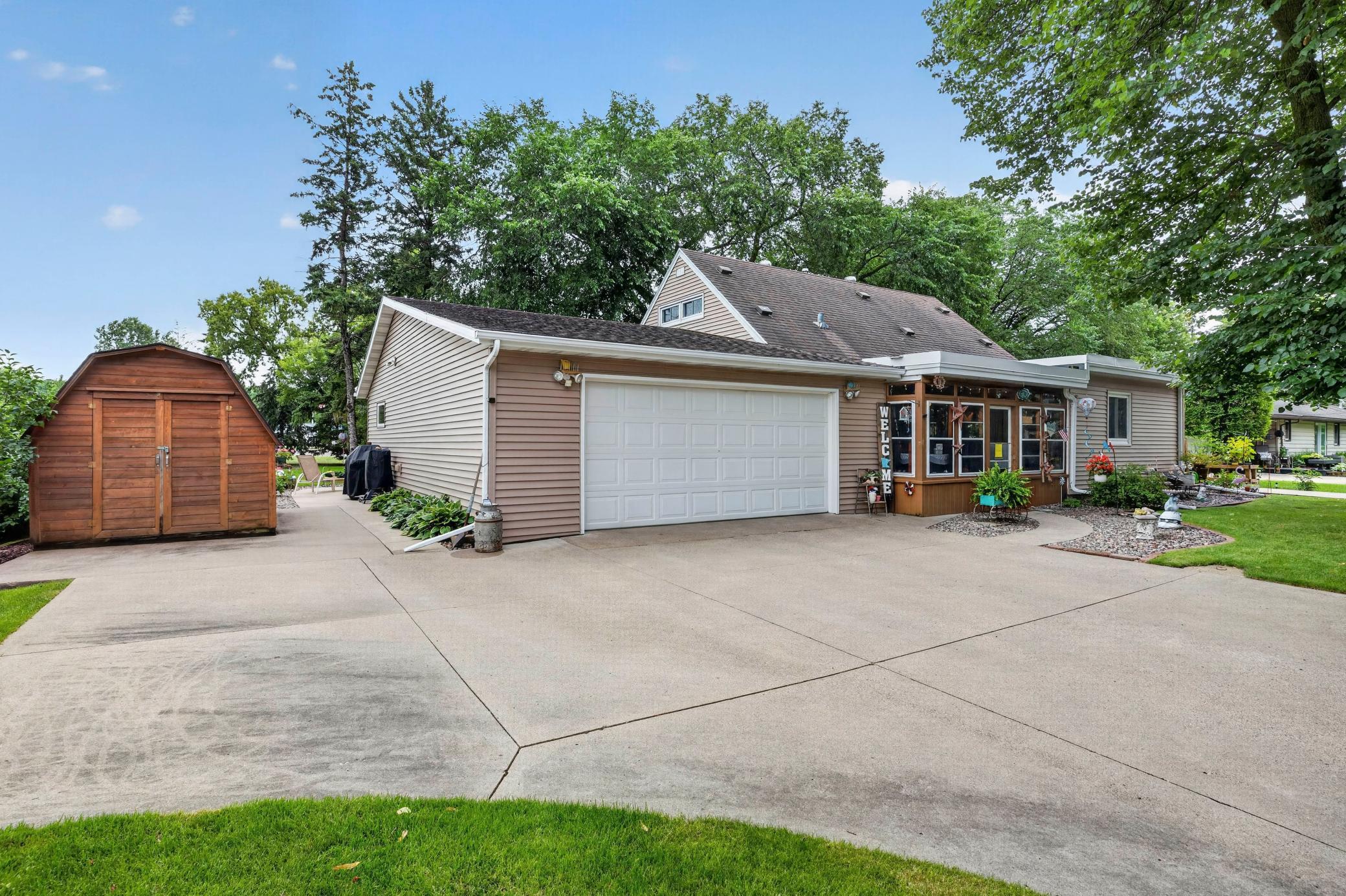 1112 Pine Tree Boulevard