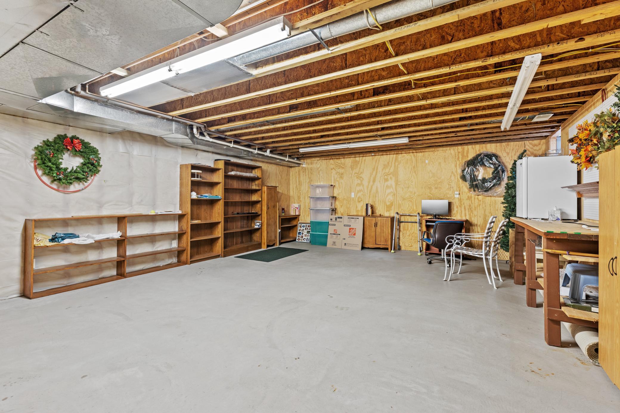 13867 Knollwood Drive