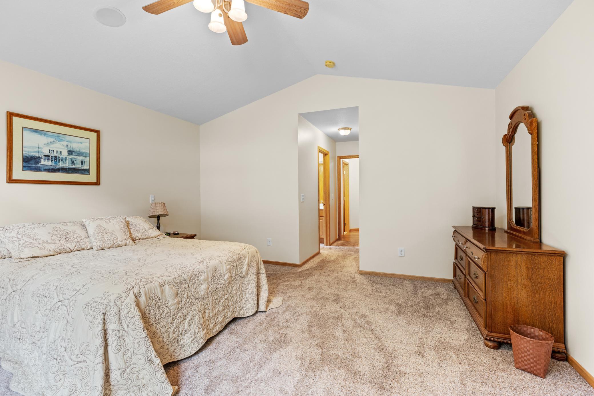 13867 Knollwood Drive