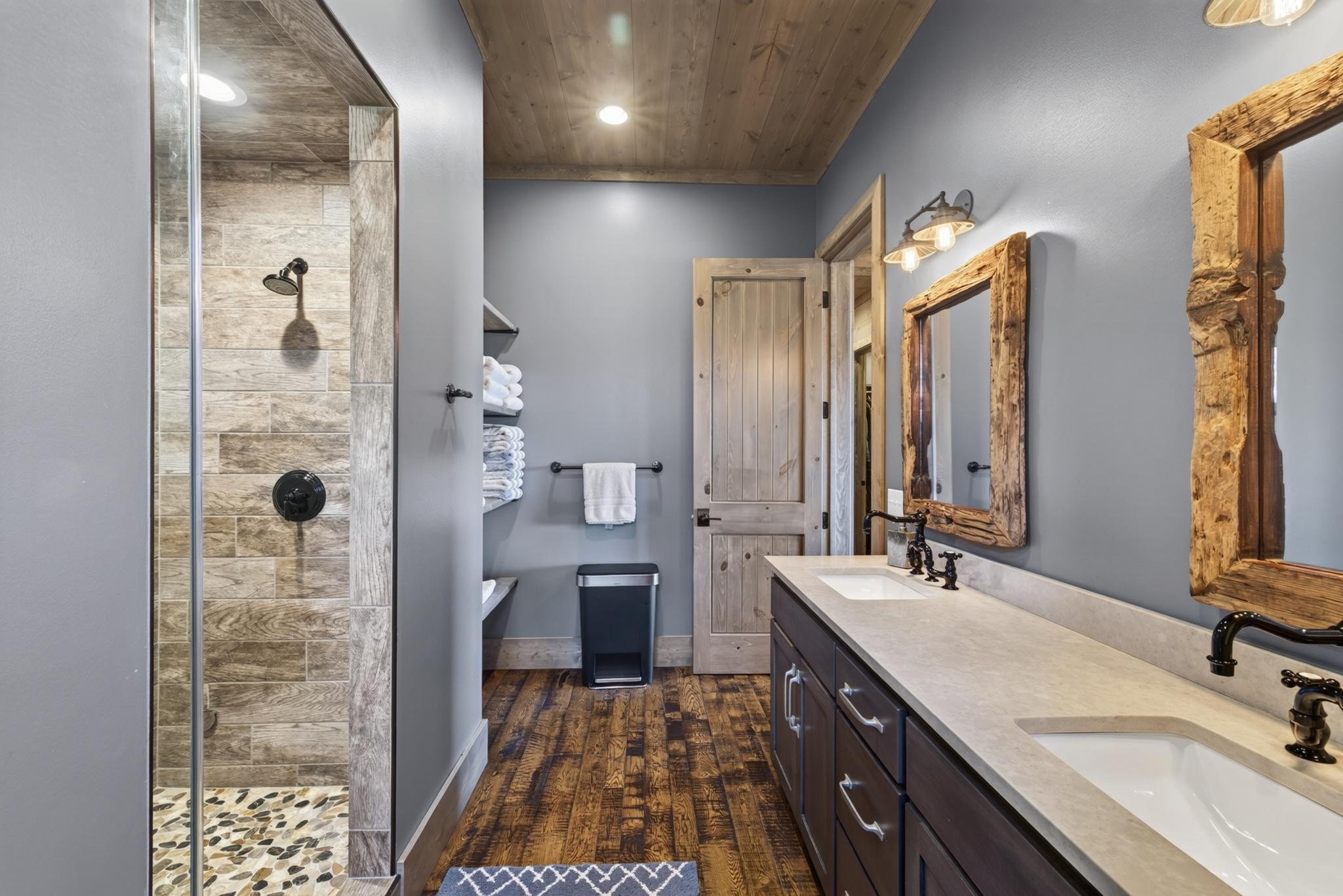 10814 Herschel River Road