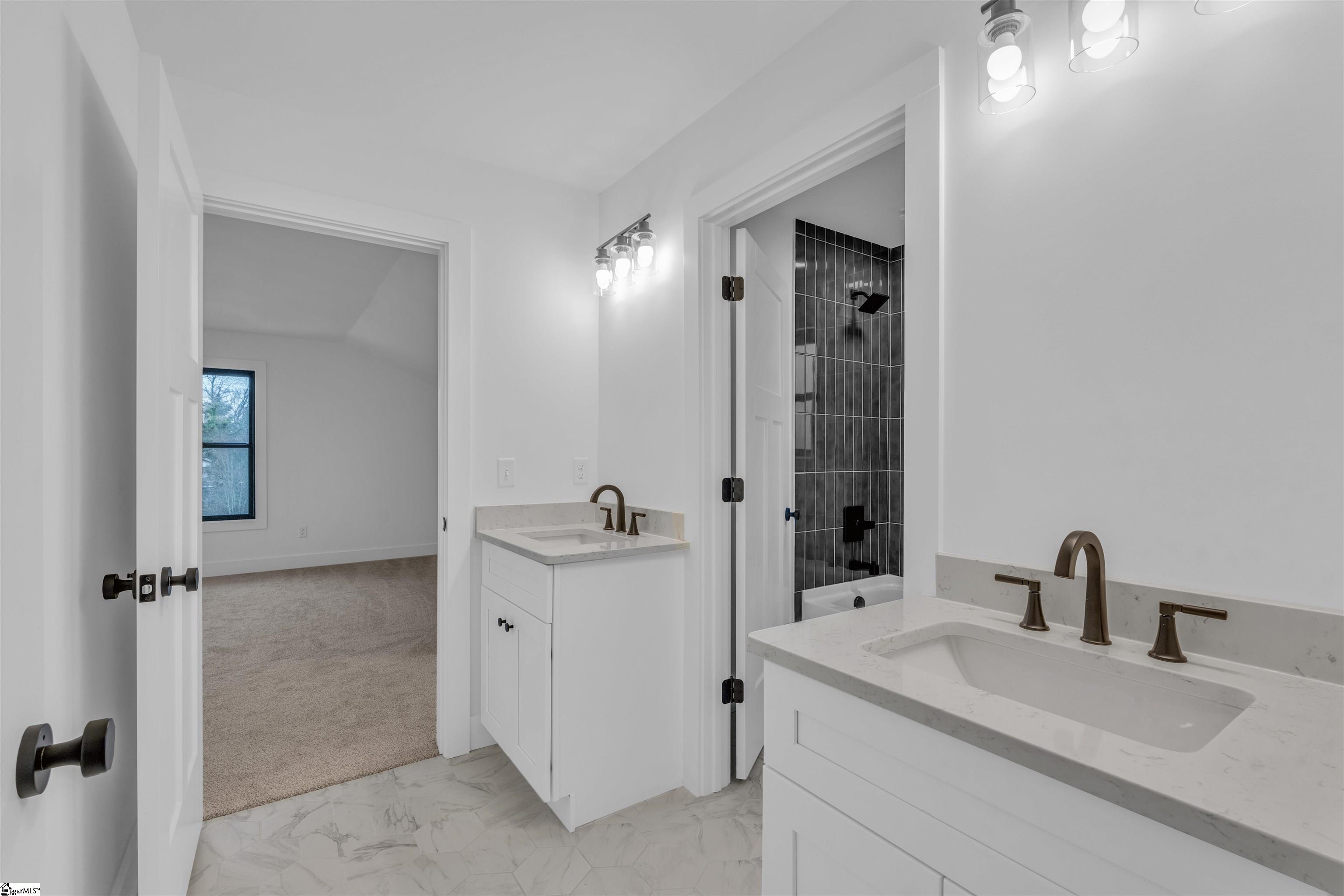 214 Ackert Way, Greenville