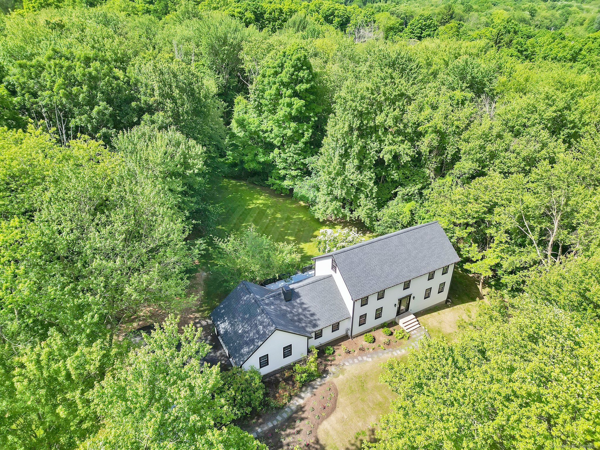 29 Colonial Drive