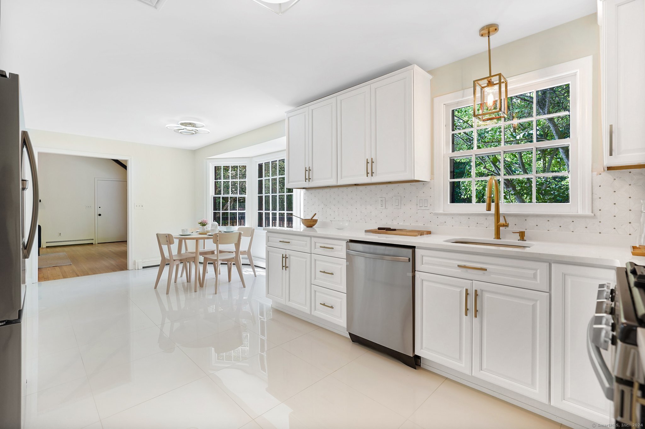 29 Colonial Drive