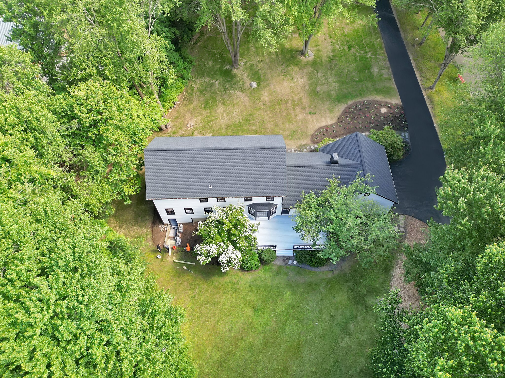 29 Colonial Drive