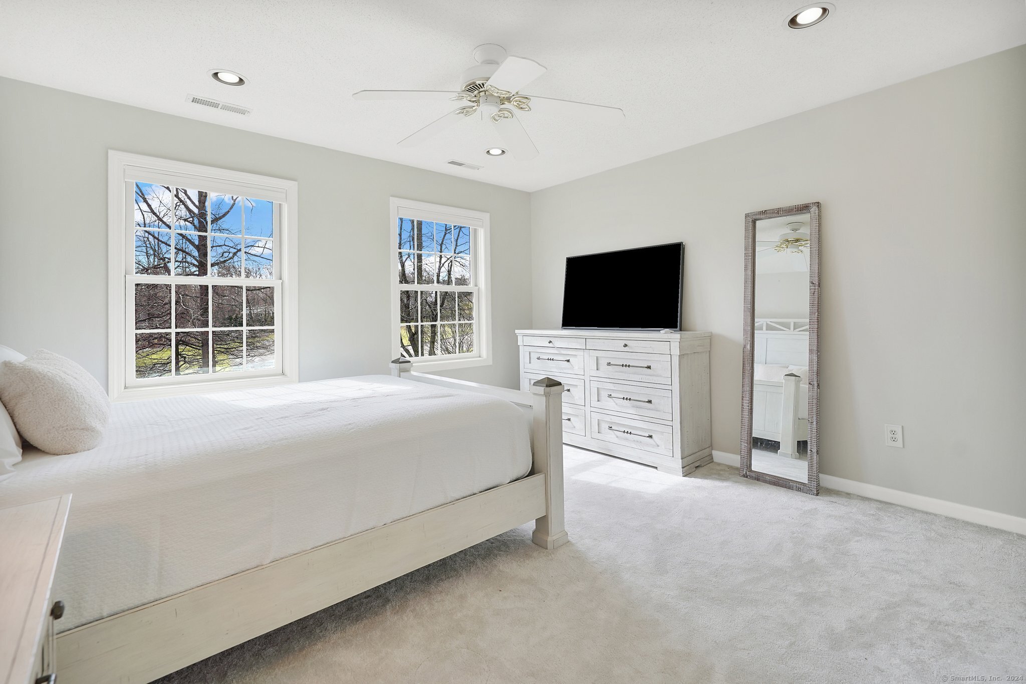 45 Admiral Drive