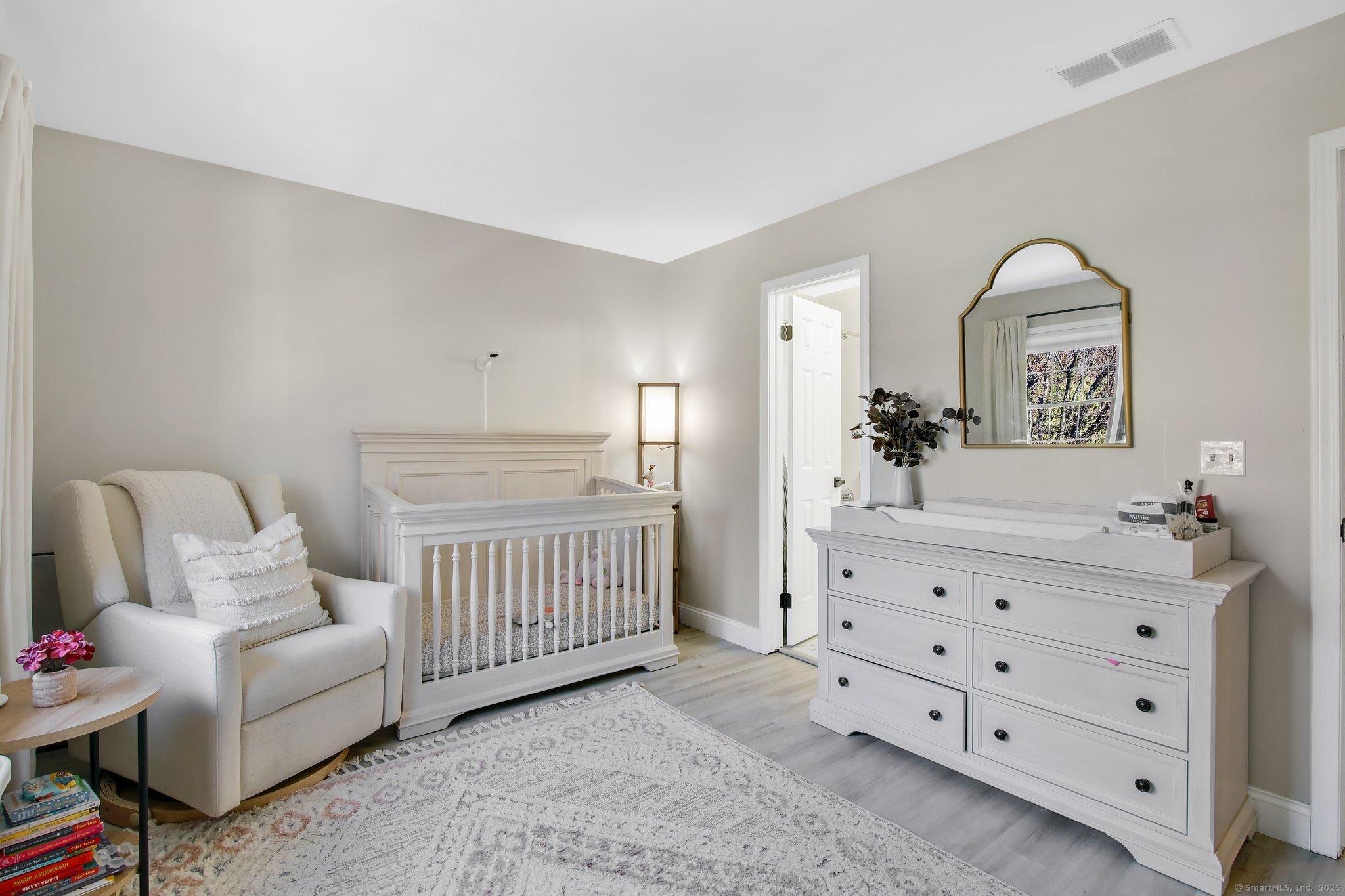 136 Newtown Avenue APT 6