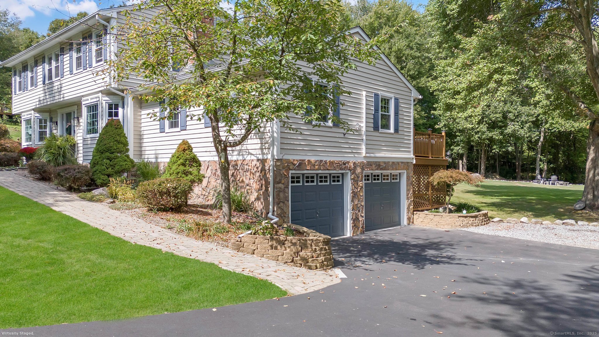 25 Deerfield Lane