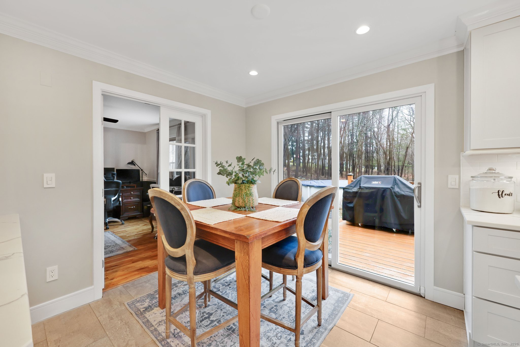25 Deerfield Lane