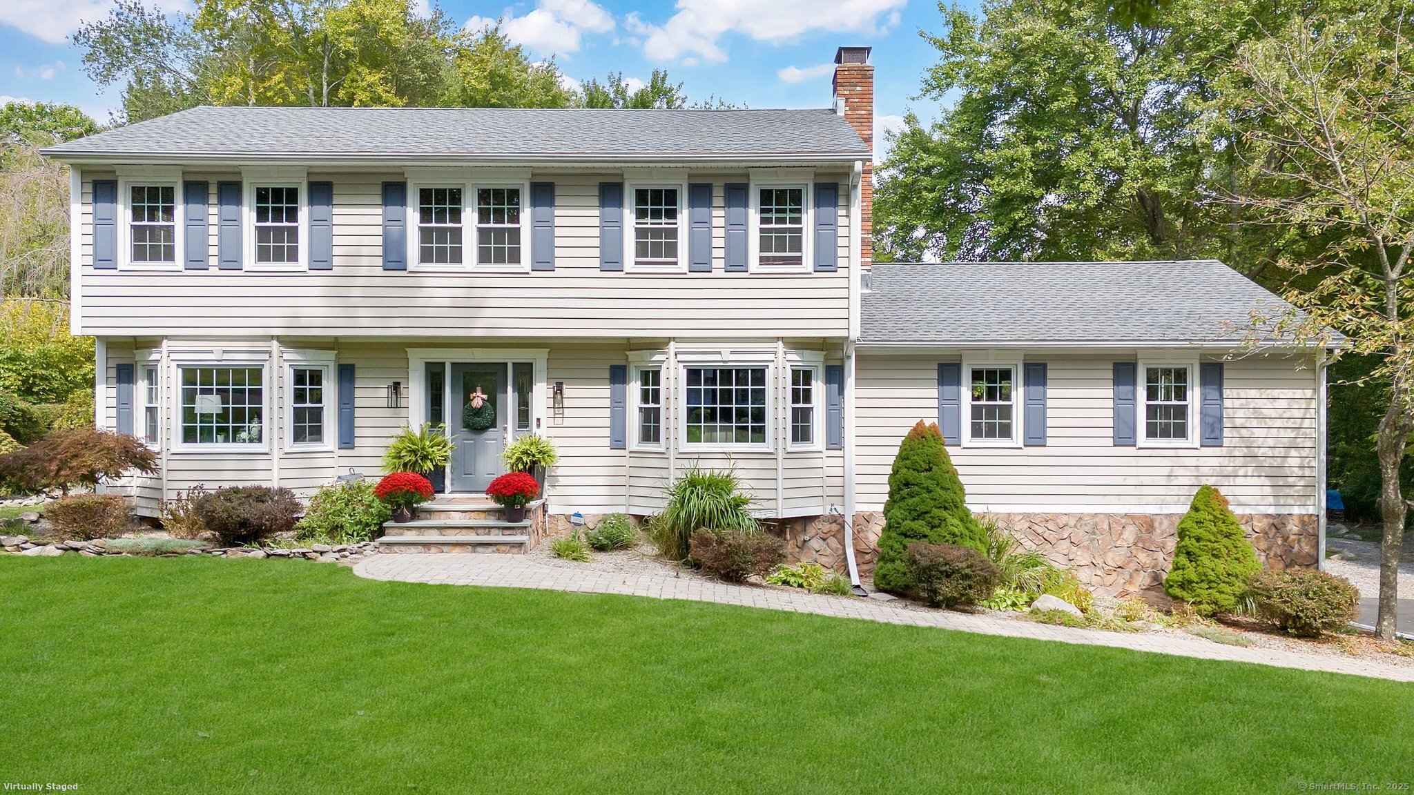 25 Deerfield Lane