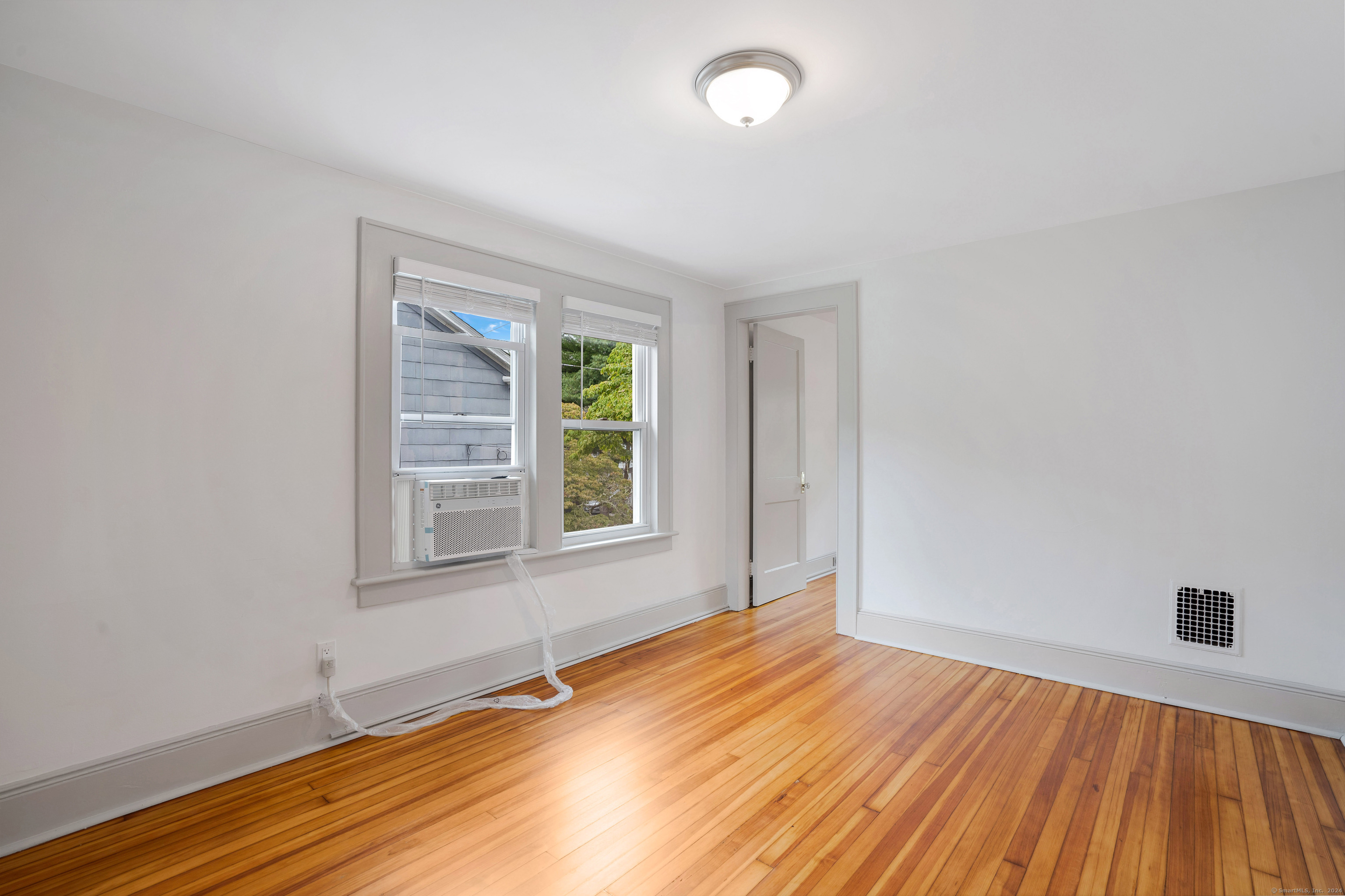 144 Beaumont Street