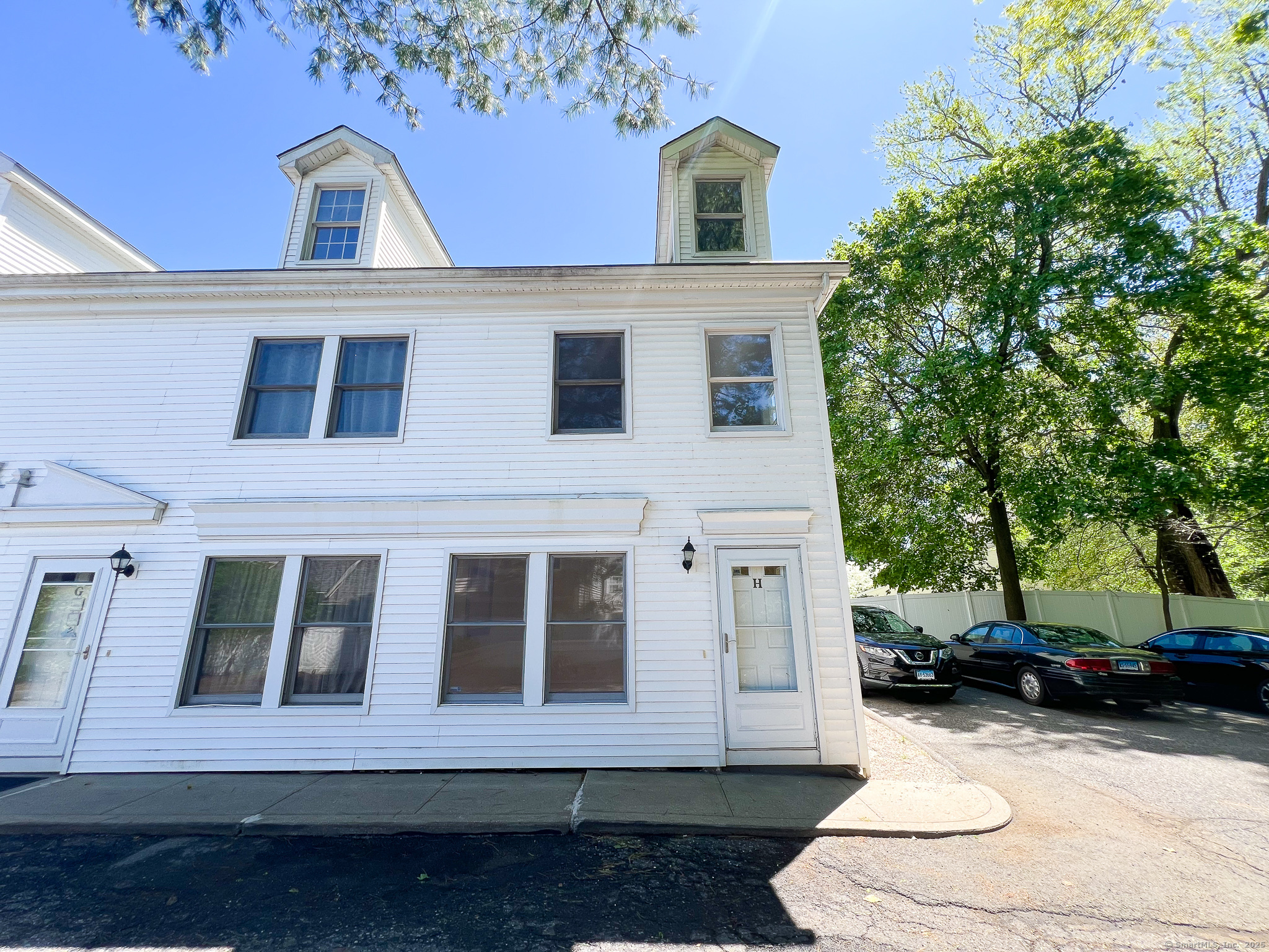 279 New Haven Avenue APT H