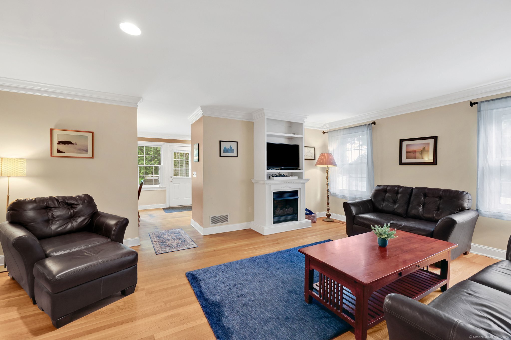 668 Kings Highway West 668