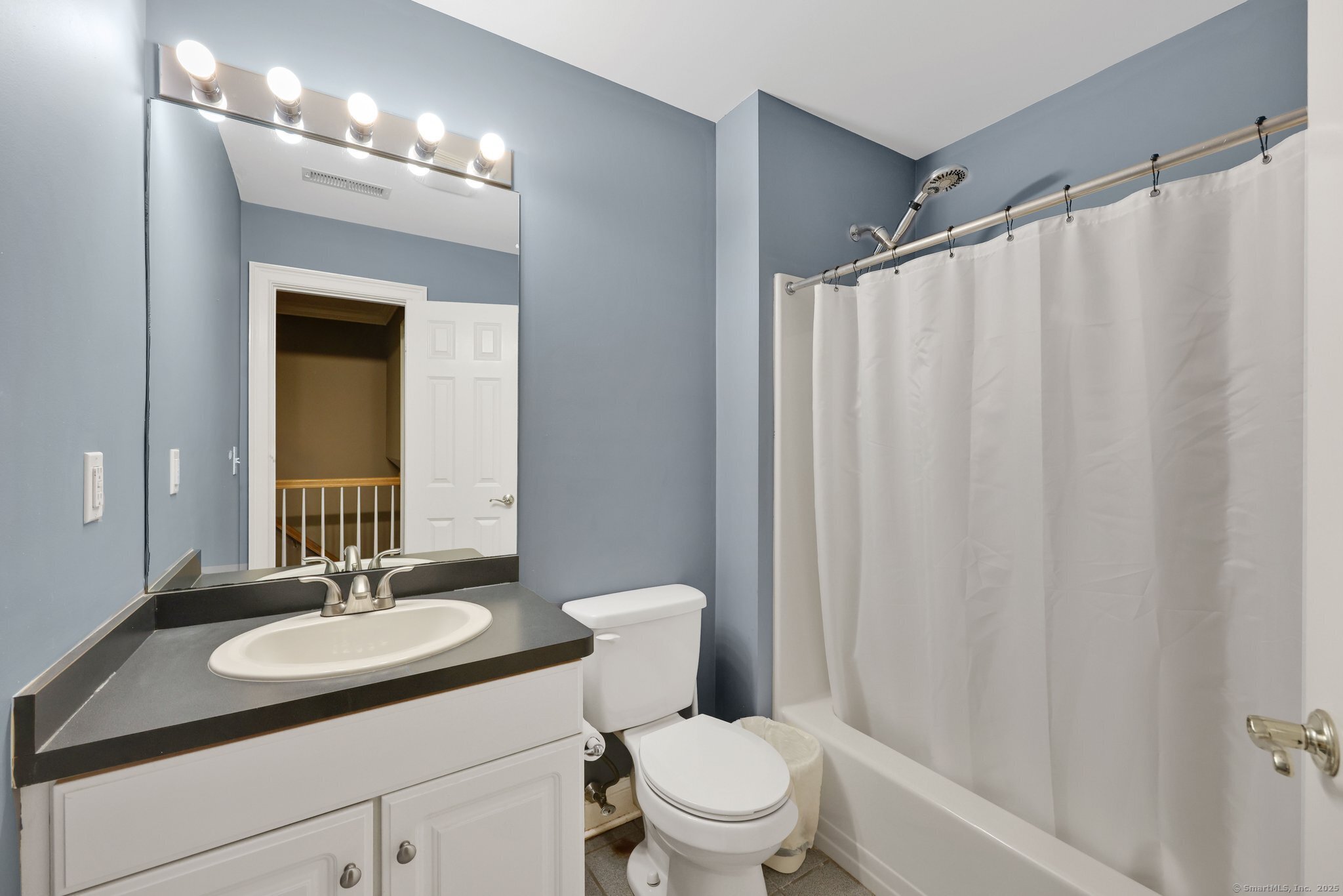 668 Kings Highway West 668