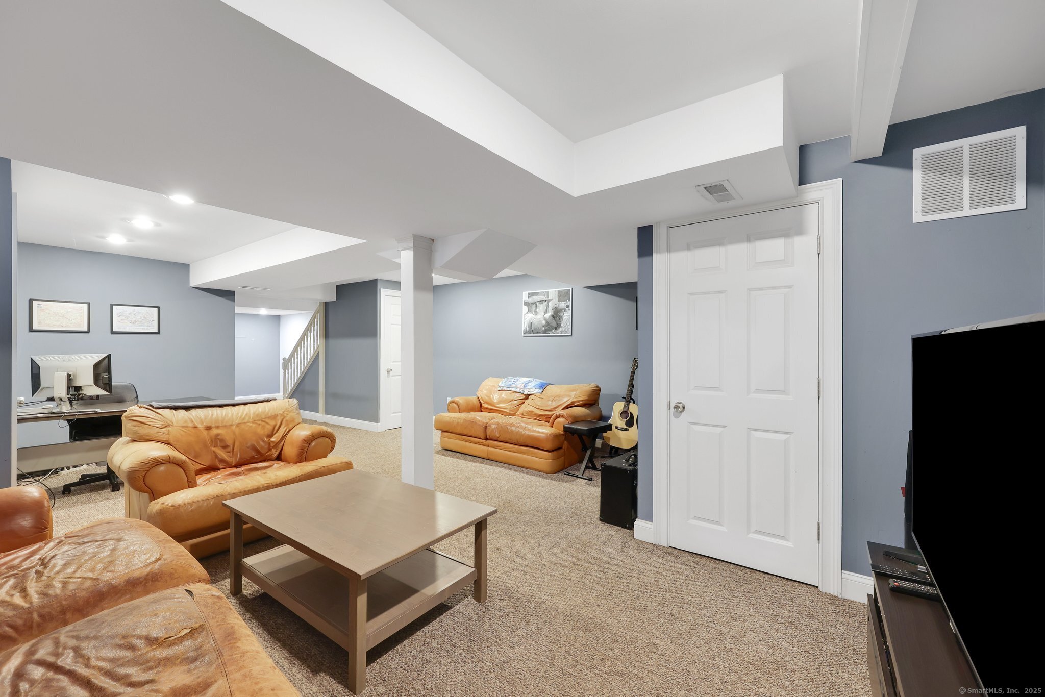 668 Kings Highway West 668