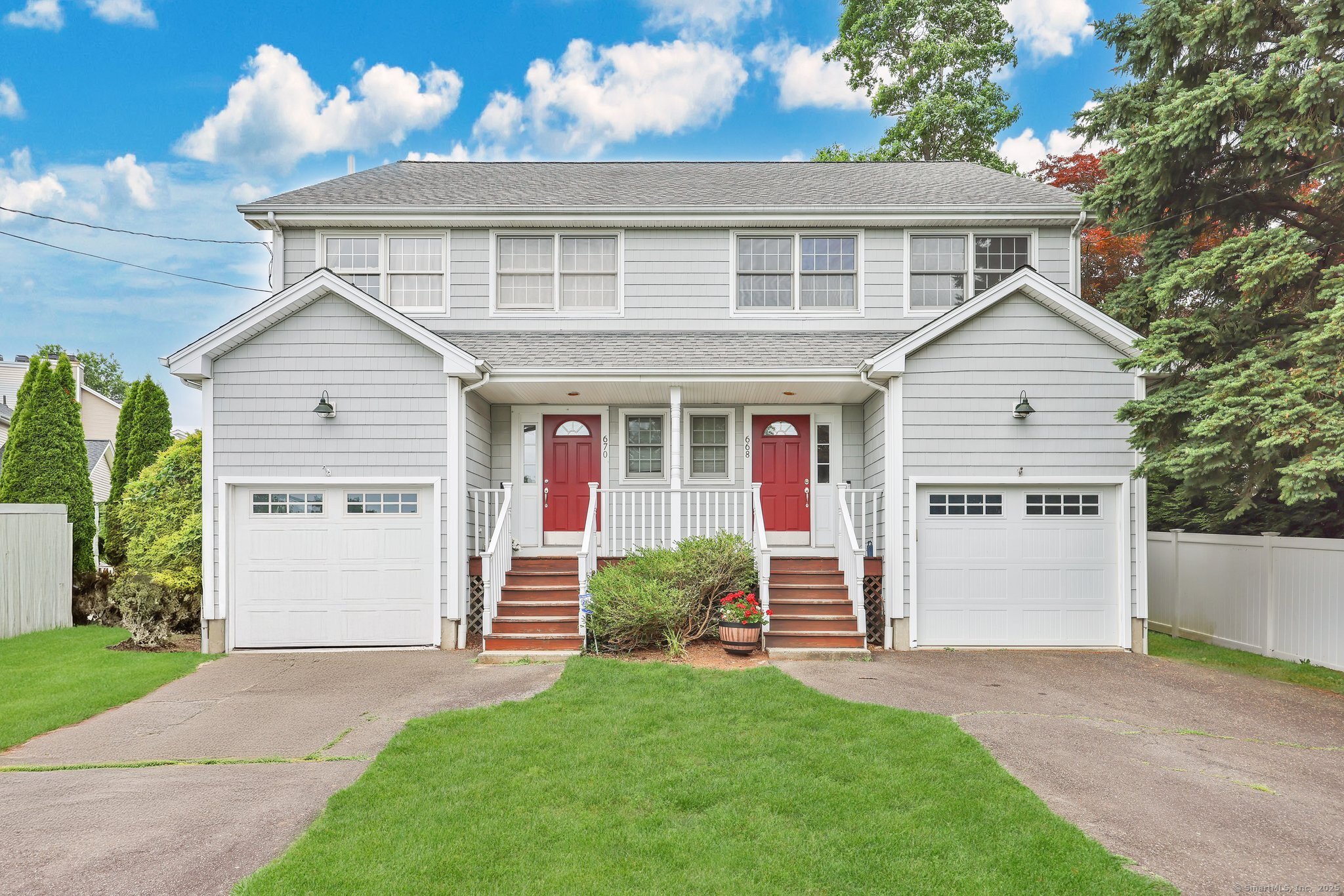 668 Kings Highway West 668