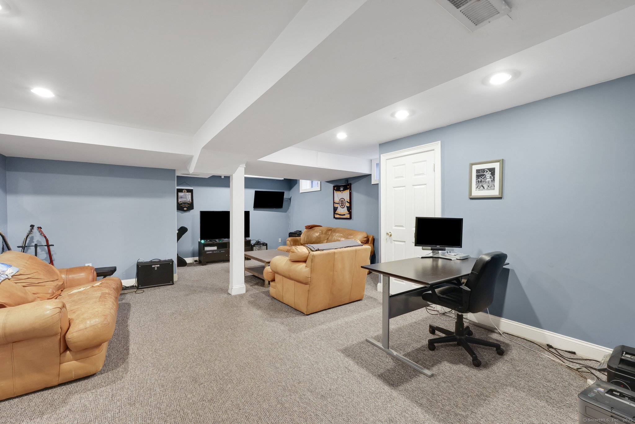 668 Kings Highway West 668
