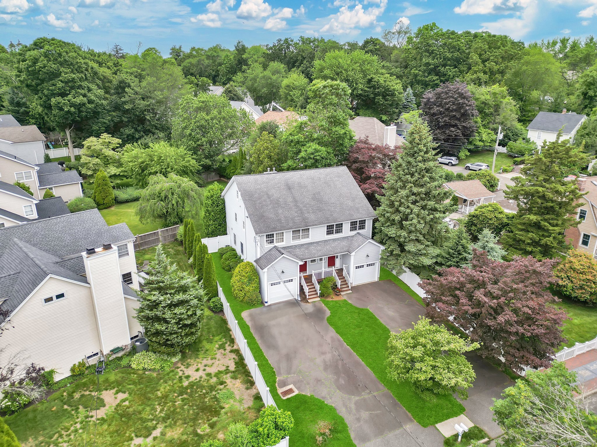 668 Kings Highway West 668