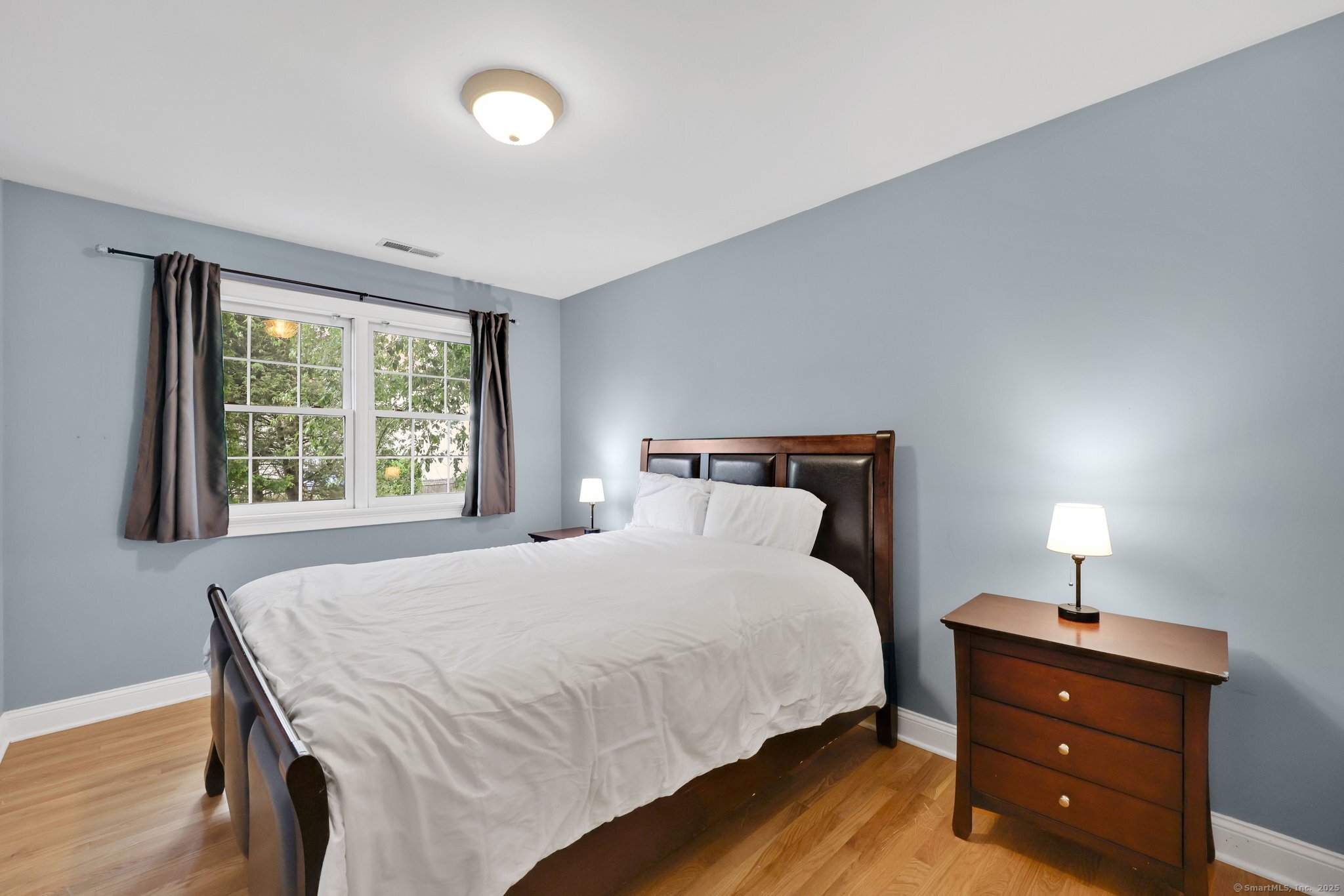 668 Kings Highway West 668