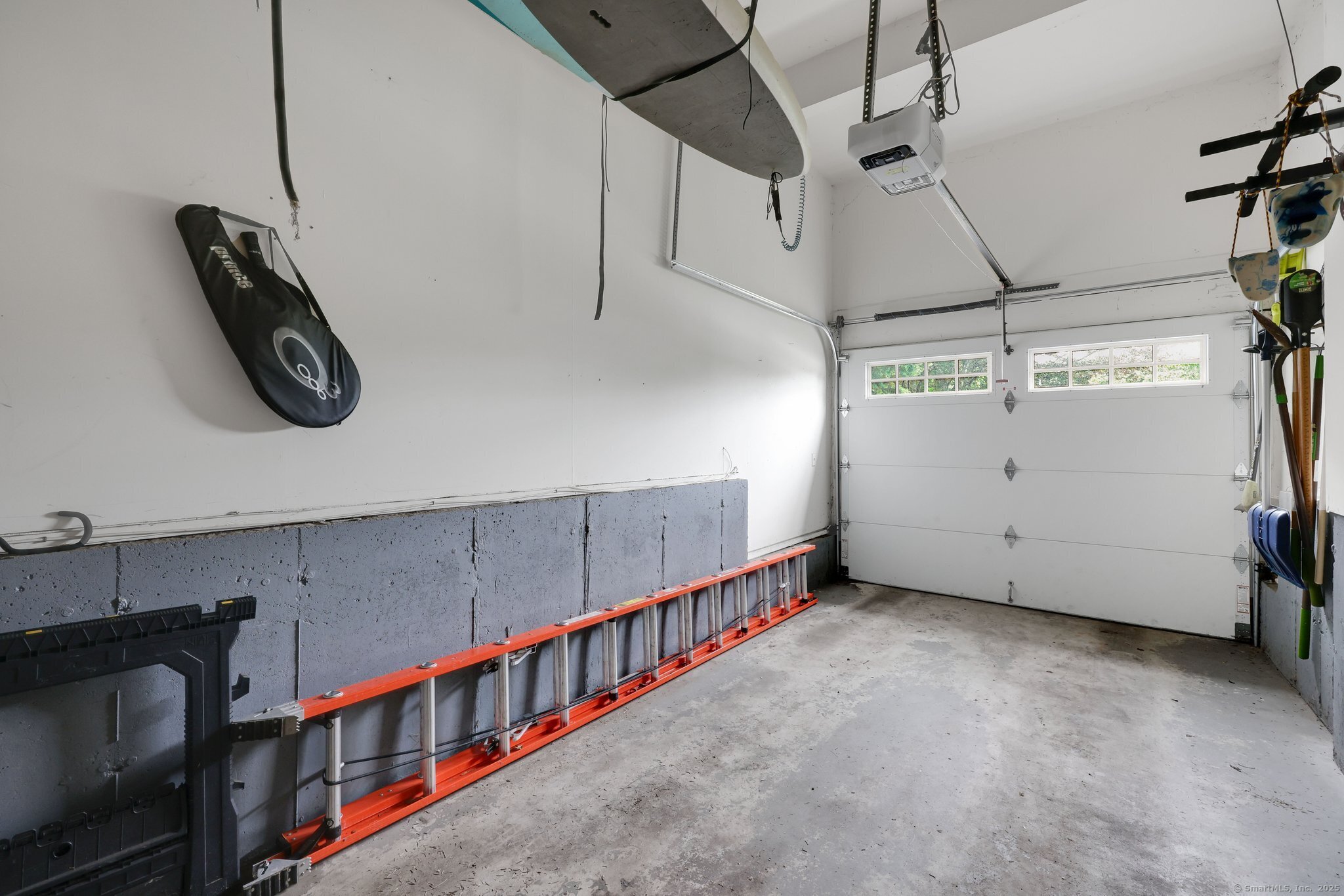 668 Kings Highway West 668