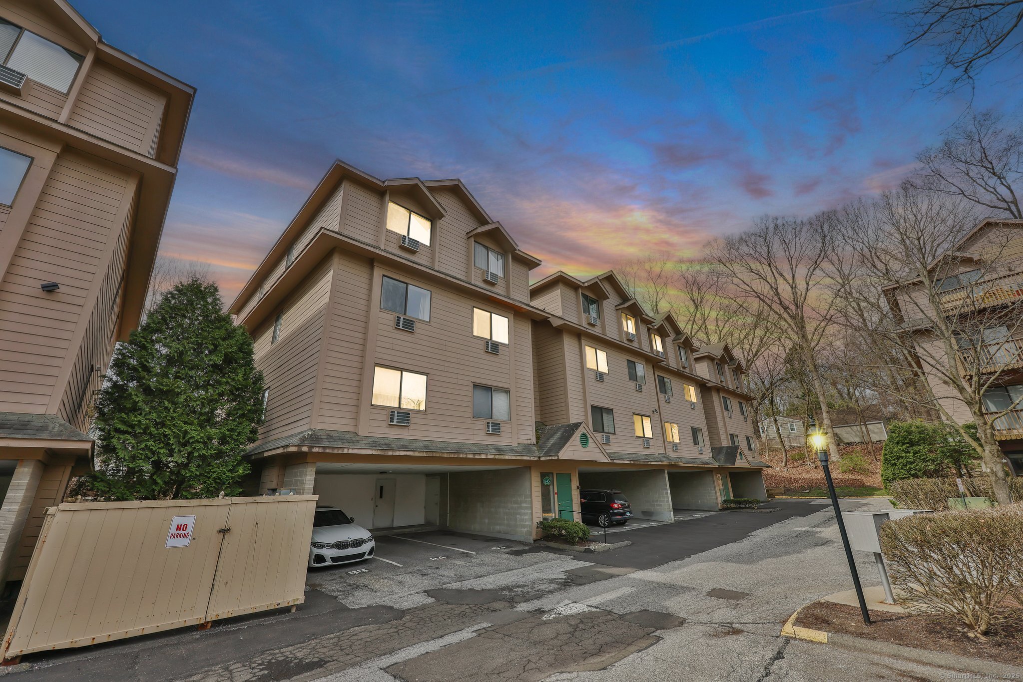 97 Richards Avenue APT AA7