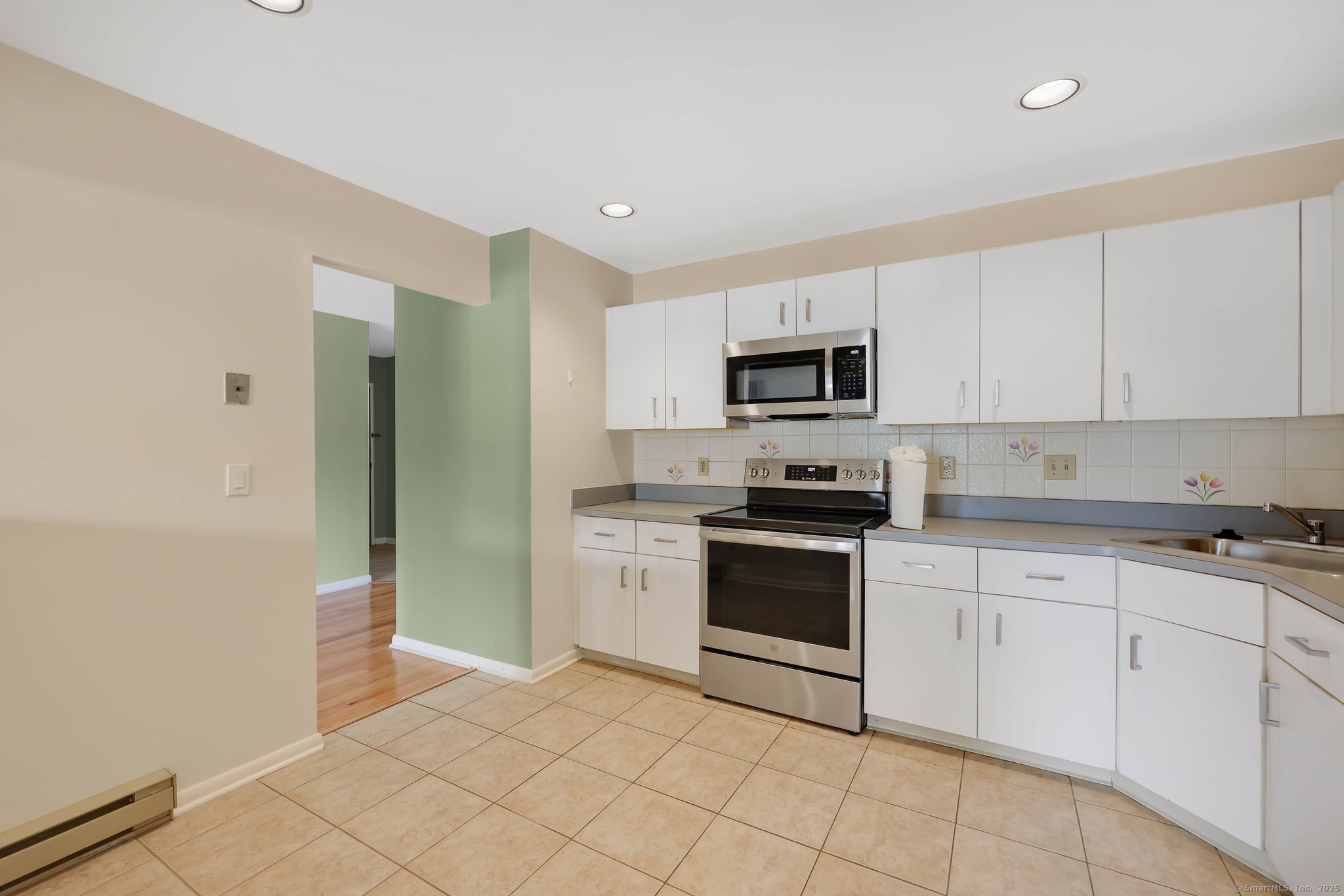 97 Richards Avenue APT AA7