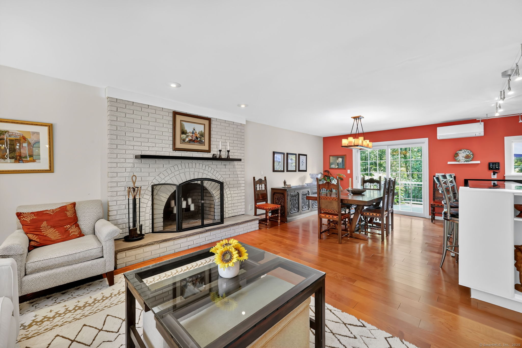 15 Hillside Lane