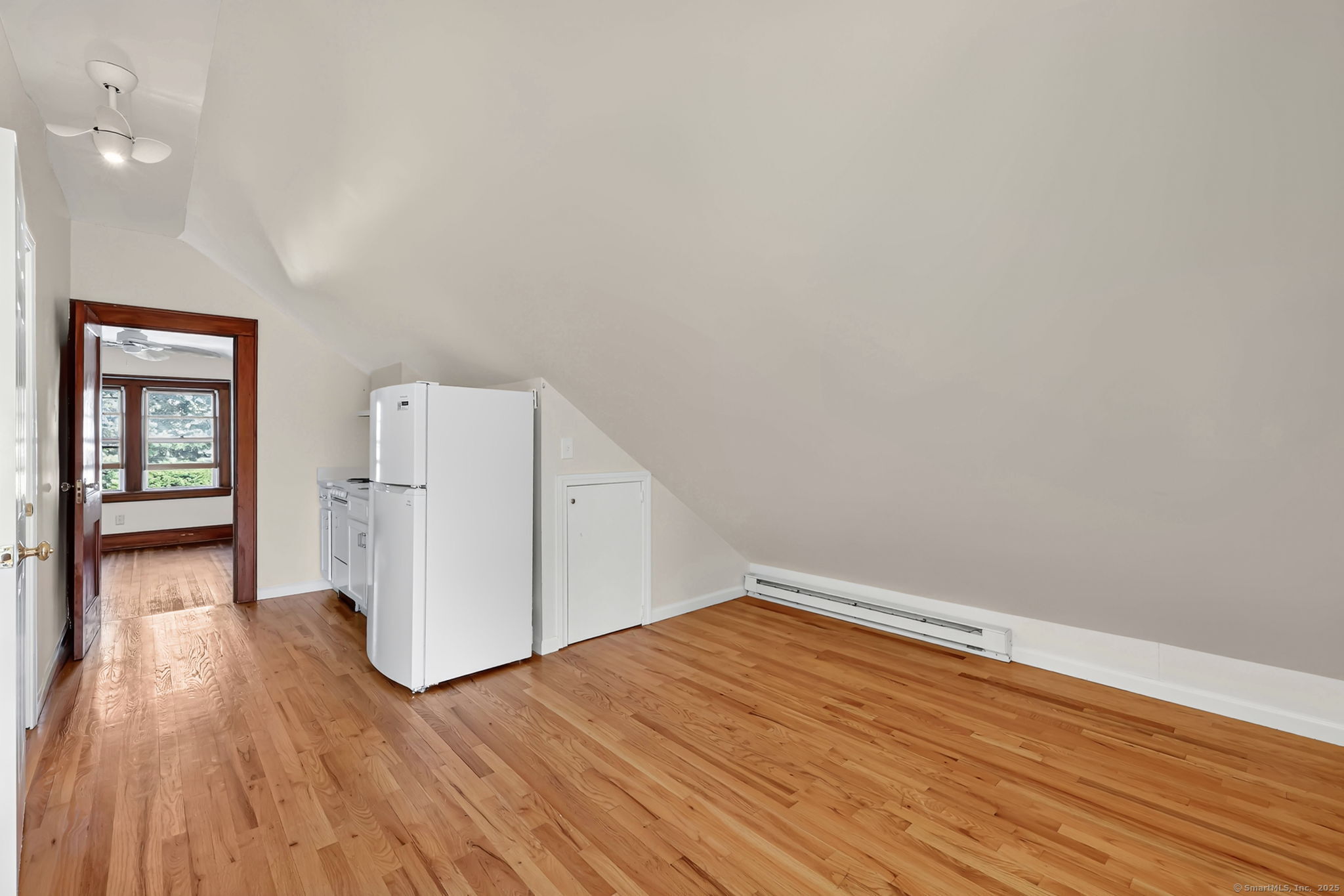 118 Burritt Avenue