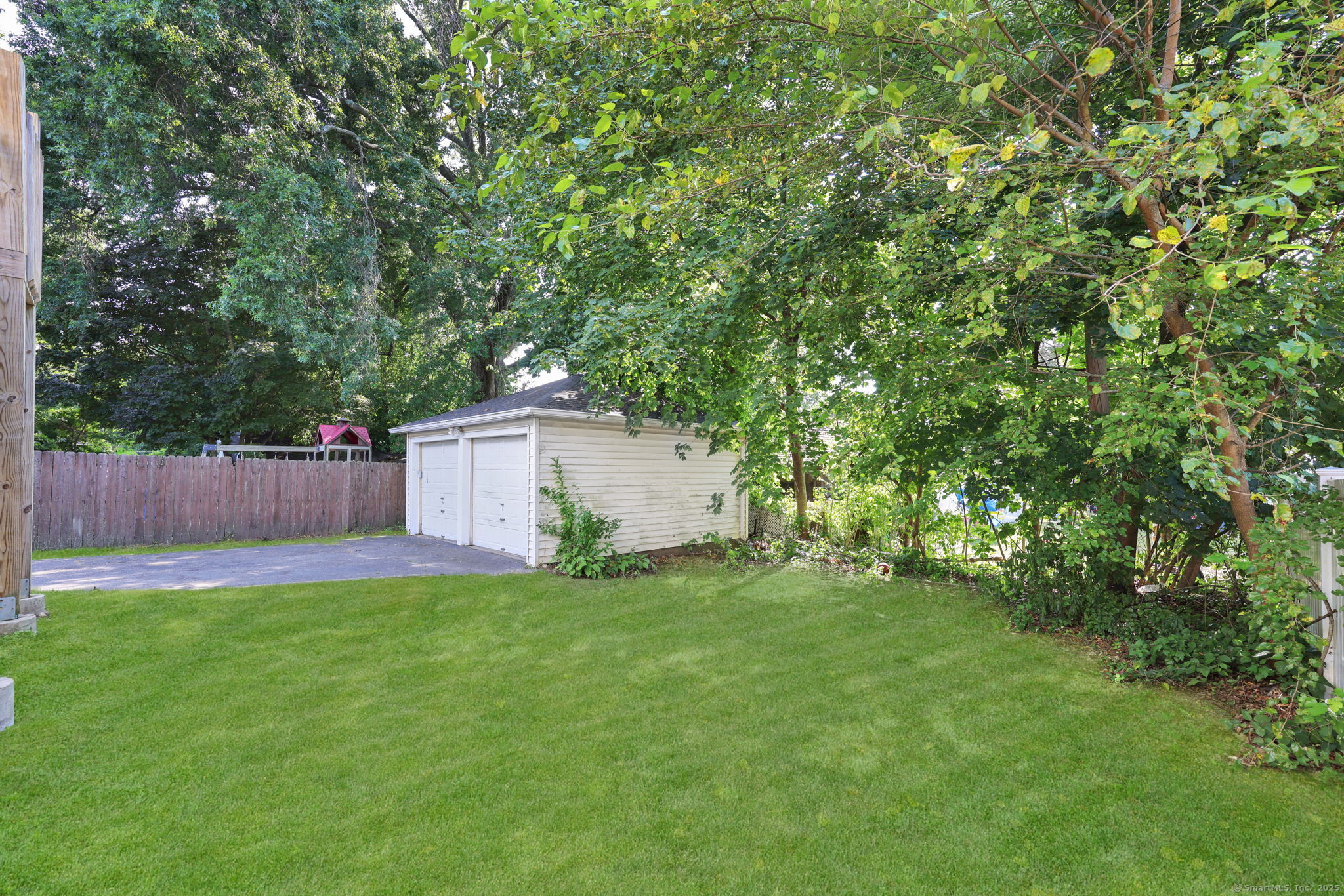 118 Burritt Avenue