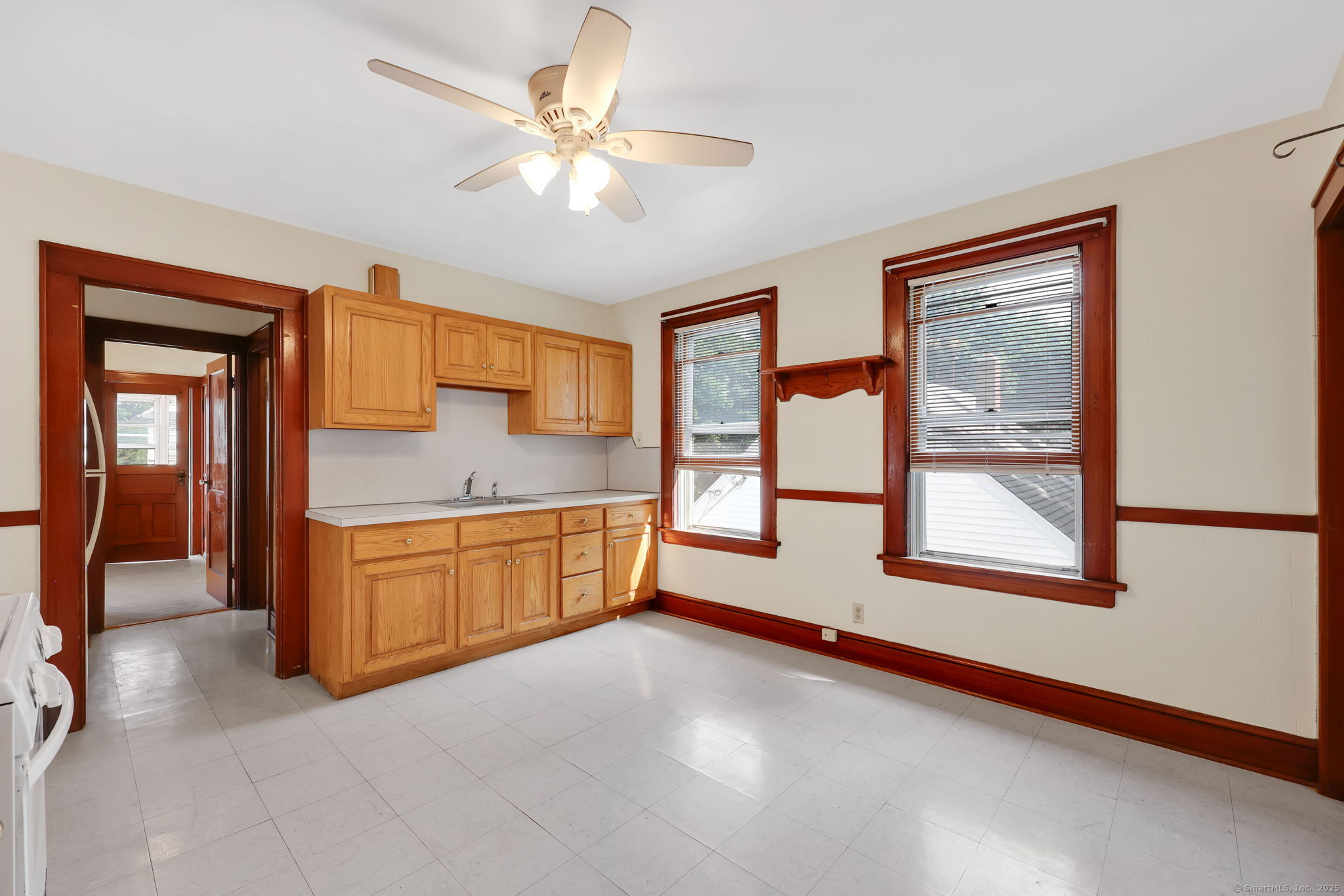 118 Burritt Avenue